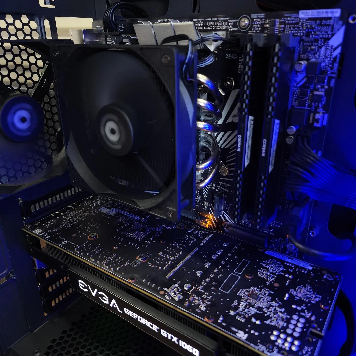 🖤💙🖤 EVGA GTX 1060 FTW // Intel Core i3 9100 // Corsair LPX 8GB 2400MHz