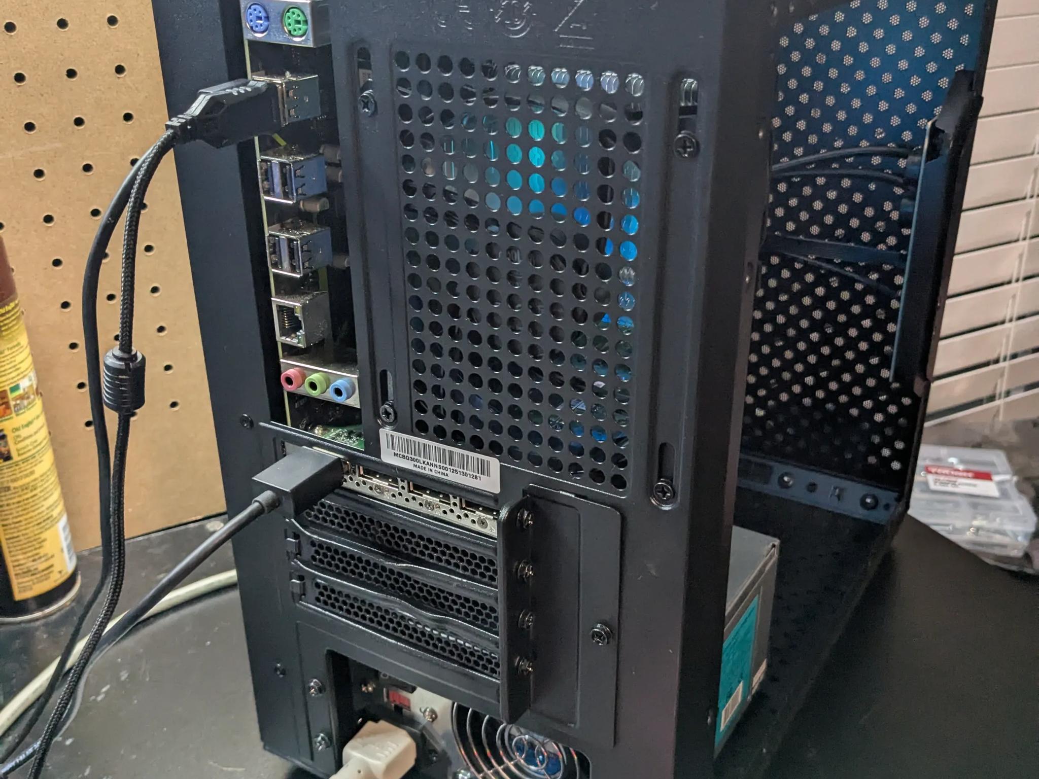 70 FPS Fortnite | 180 Day Warranty | Xeon (Same as i7), 32GB RAM, 4GB Nvidia, 250GB SSD, Win10