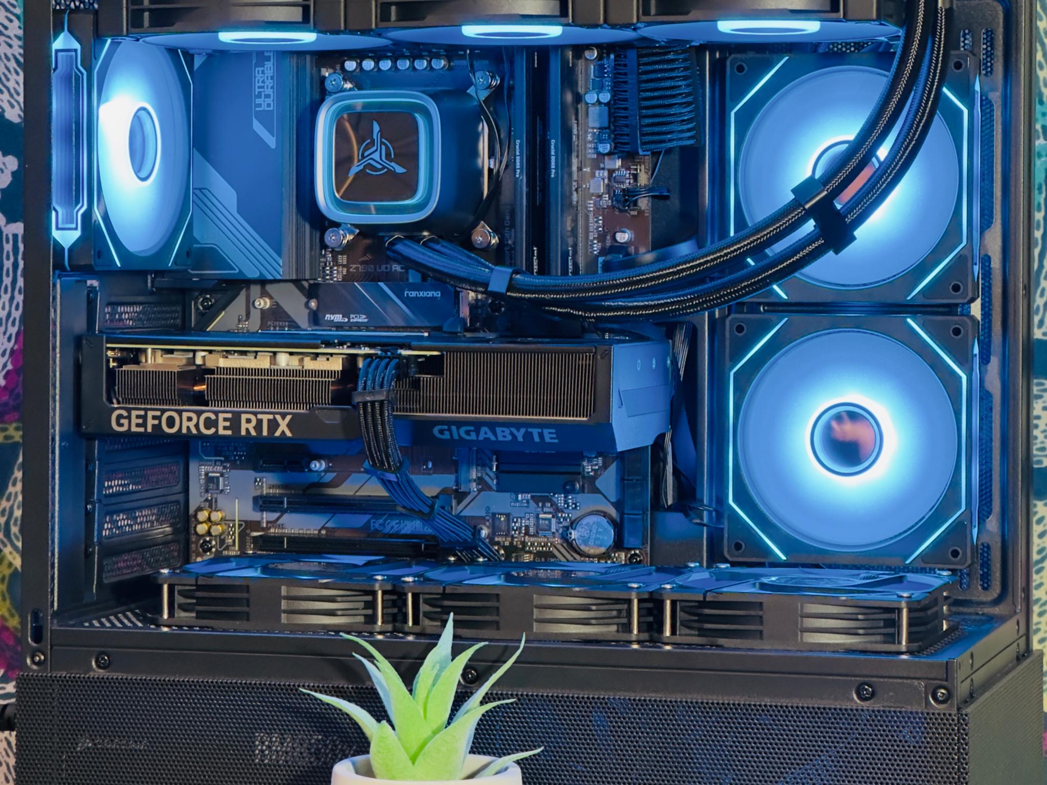 Gaming PC: 4070 + 13700k + 32gb DDR5 + 1TB nVME SSD