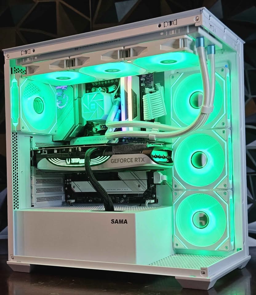 ⚪👻Ghost 👻⚪ Gaming PC (Ryzen 7 + RTX 4070 TI)