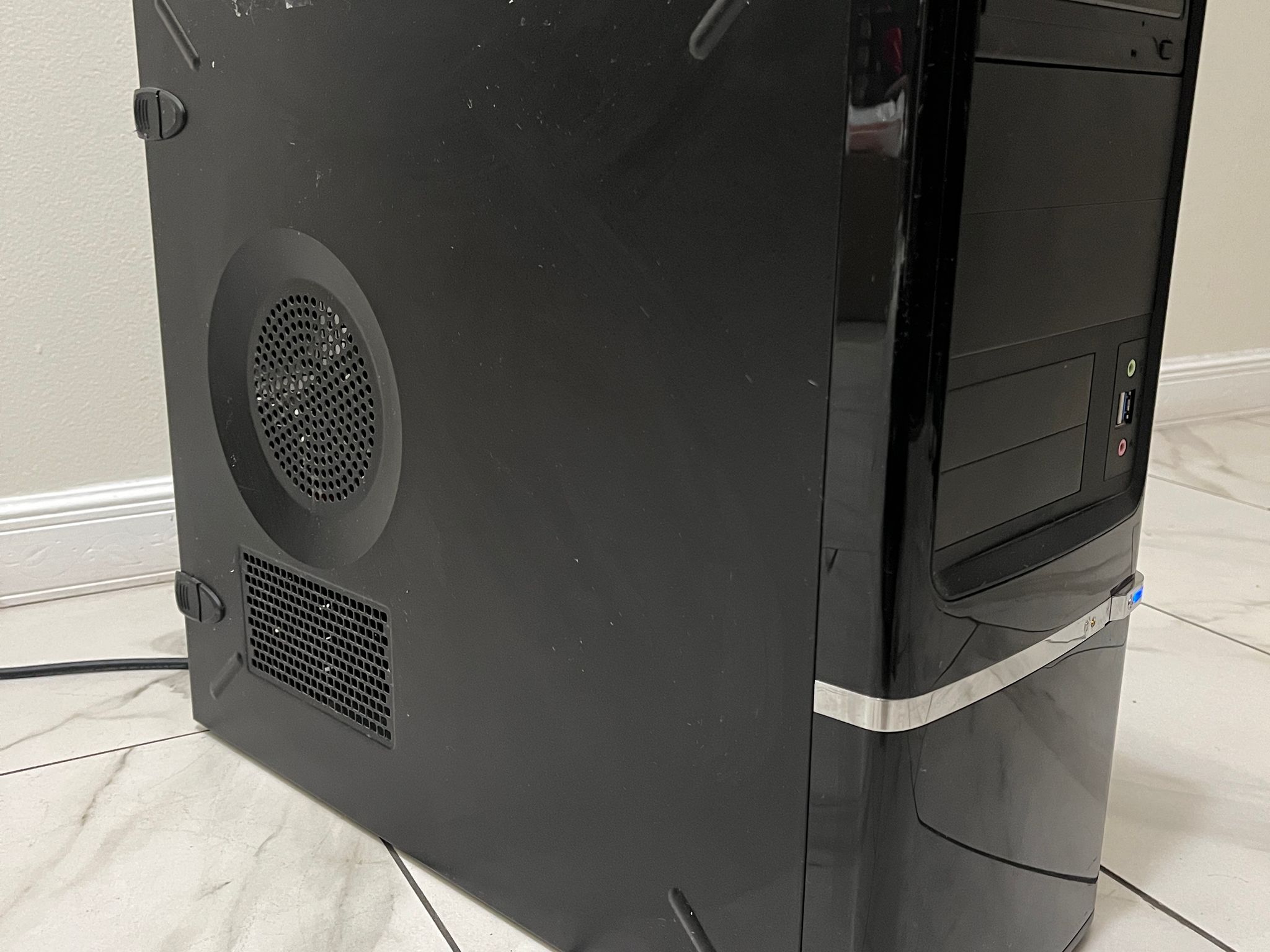 Budget Gaming PC-Intel i7-4790,AMD HD 7970 3GB, 16GB RAM, 750GB Storage, w/ Wi-Fi & BT