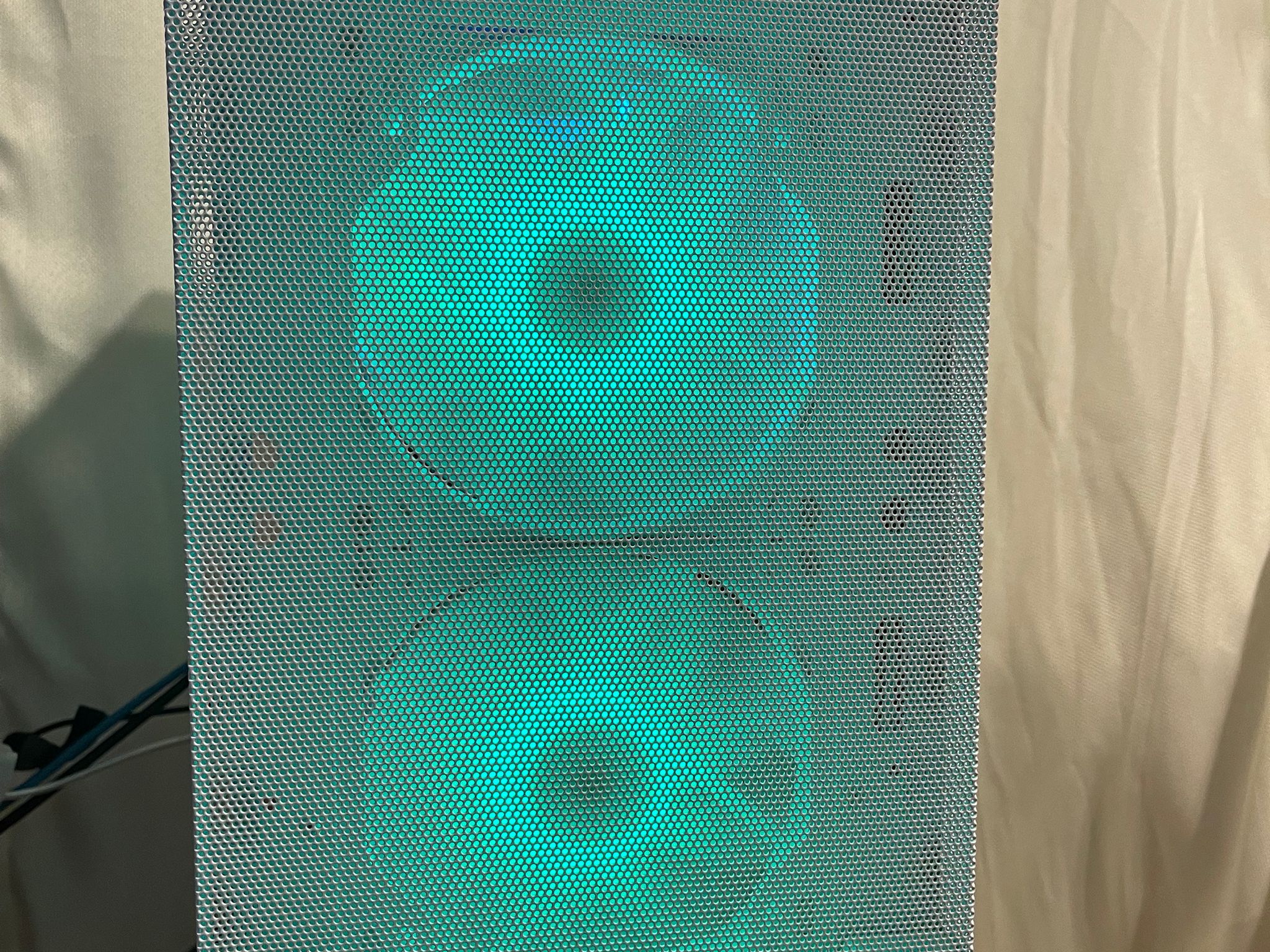 | Ice Saber | RTX 3060ti / i3 12100f | New Build |