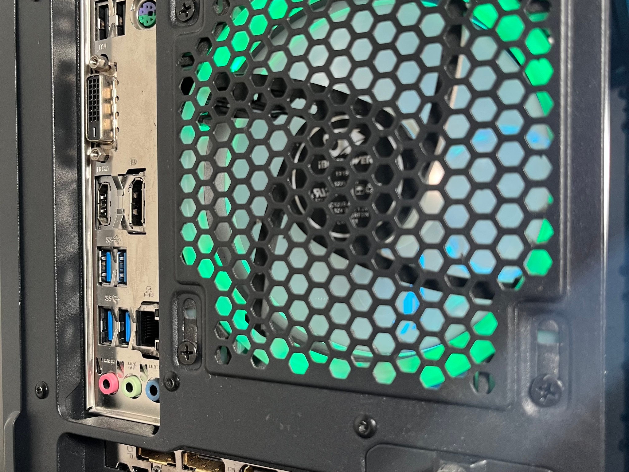 🔵1080p Budget Baller🔵 Intel i5 9400F | GTX 1660 | 16GB RAM | Wi-Fi