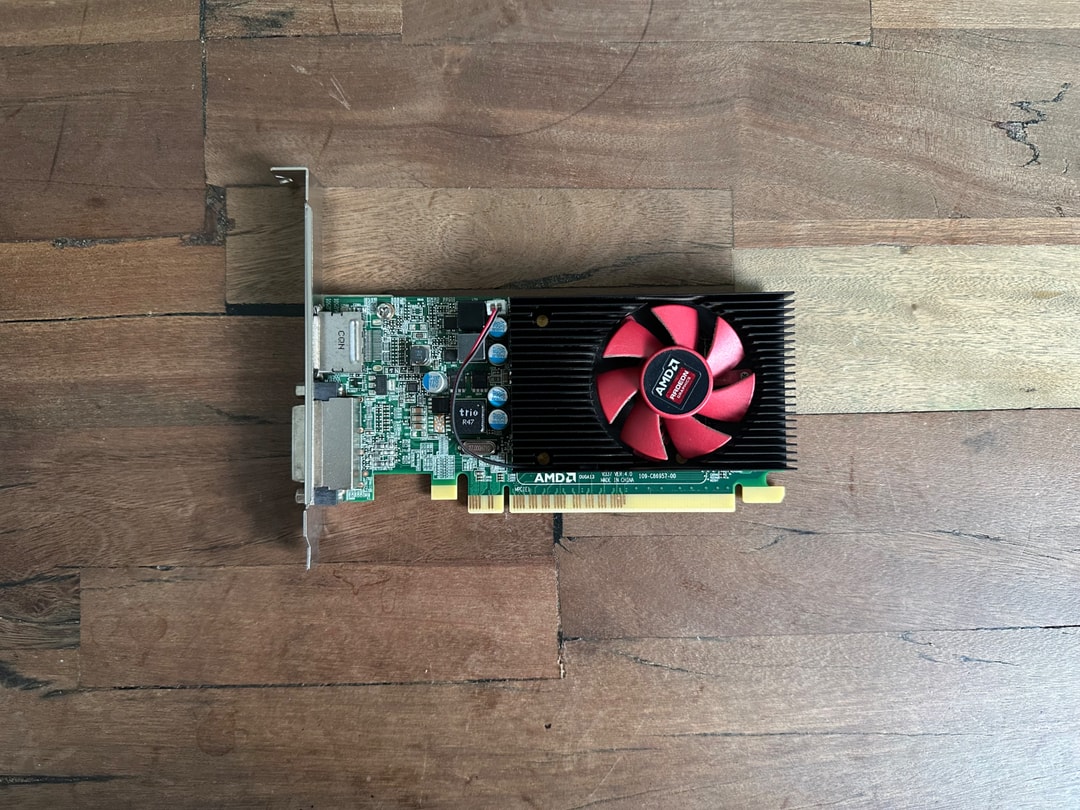 Dell AMD Radeon R5 430 | Jawa