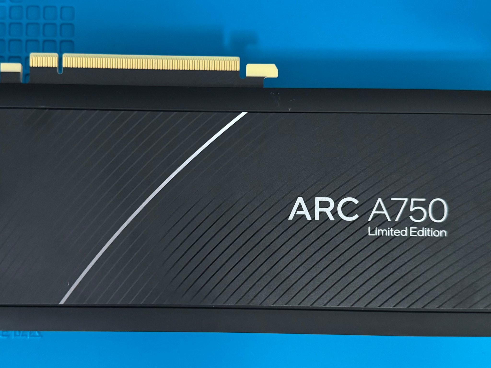 Intel Arc A750 LE