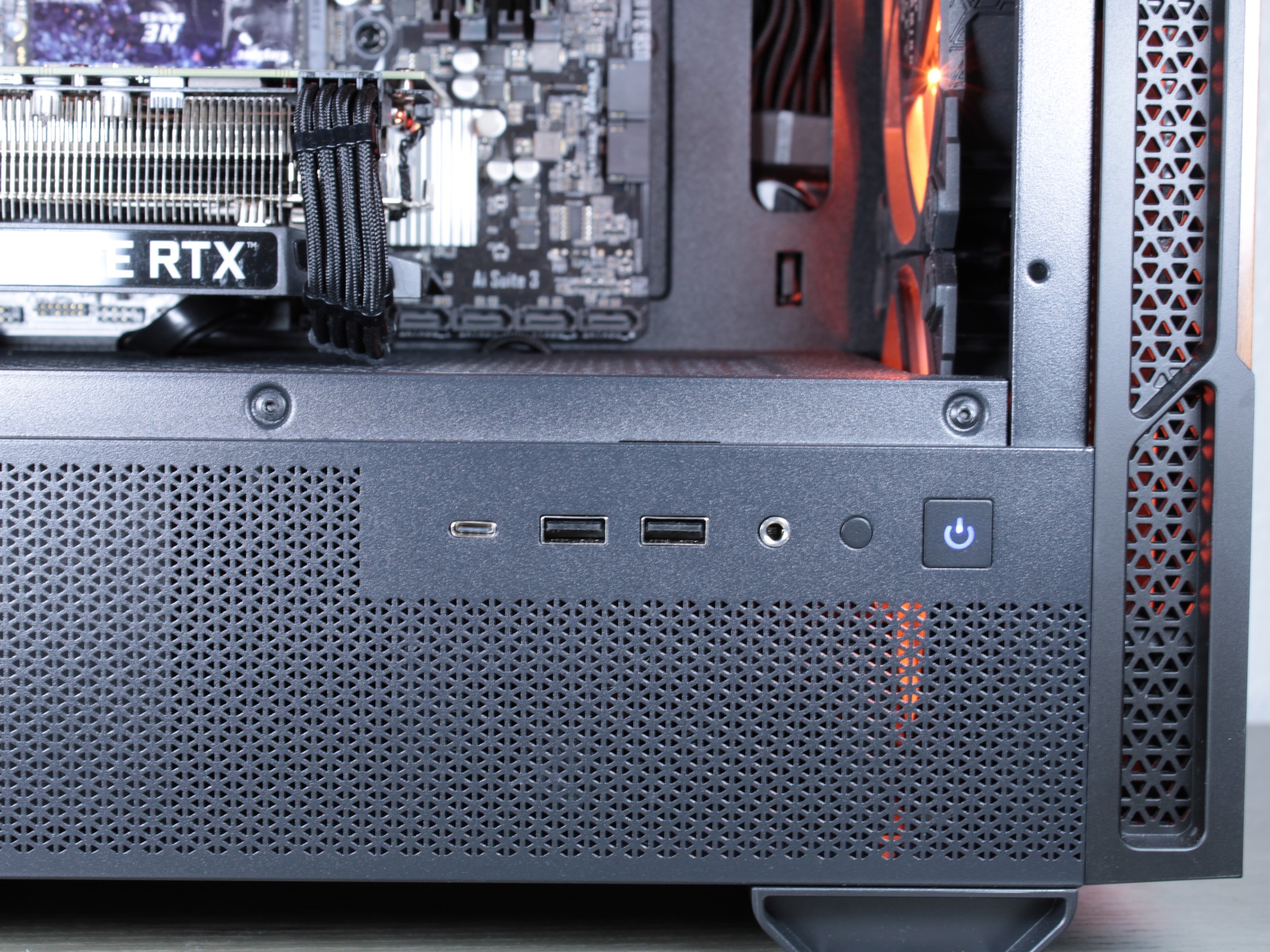 RTX 2060 | Ryzen 5 2600x | 16gb DDR4 3000MHz Ram | 1TB NVMe M.2 | WiFi | Win 11 Activated