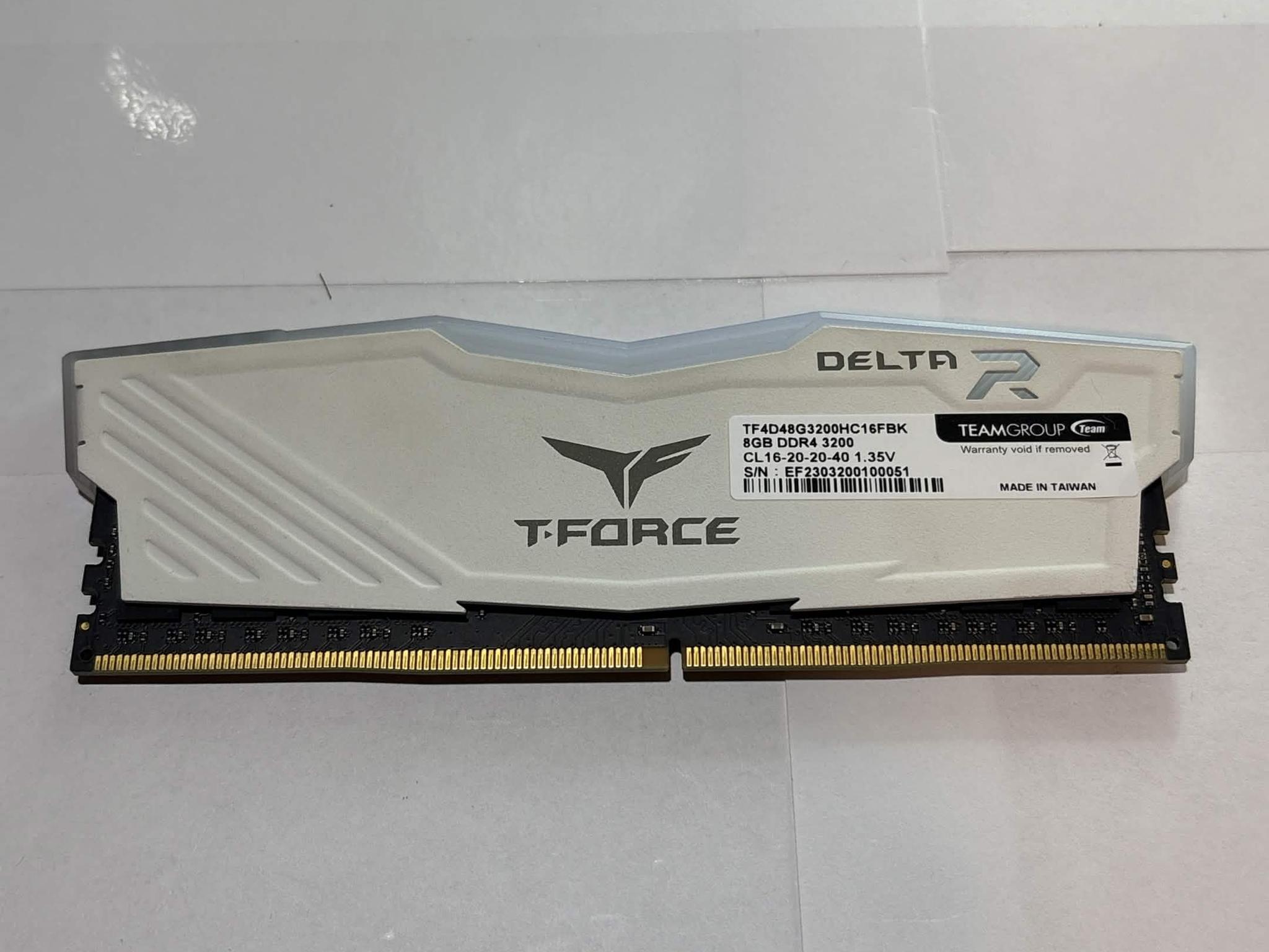 TeamGroup T-Force Delta RGB 8GB DDR4-3200 CL16 Memory Module