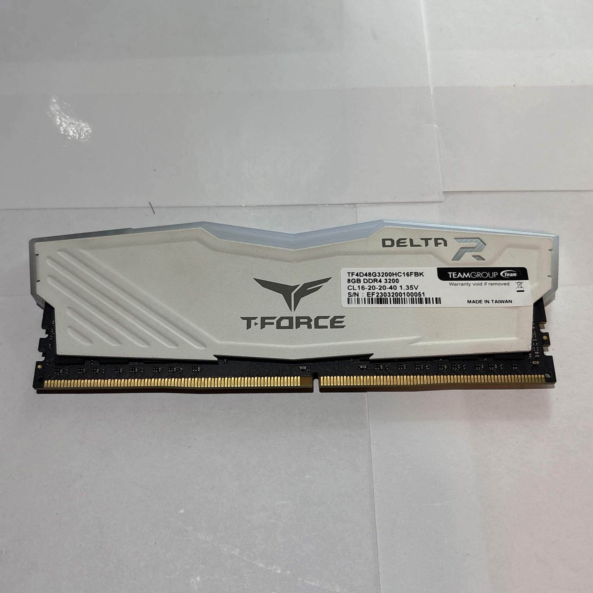 TeamGroup T-Force Delta RGB 8GB DDR4-3200 CL16 Memory Module