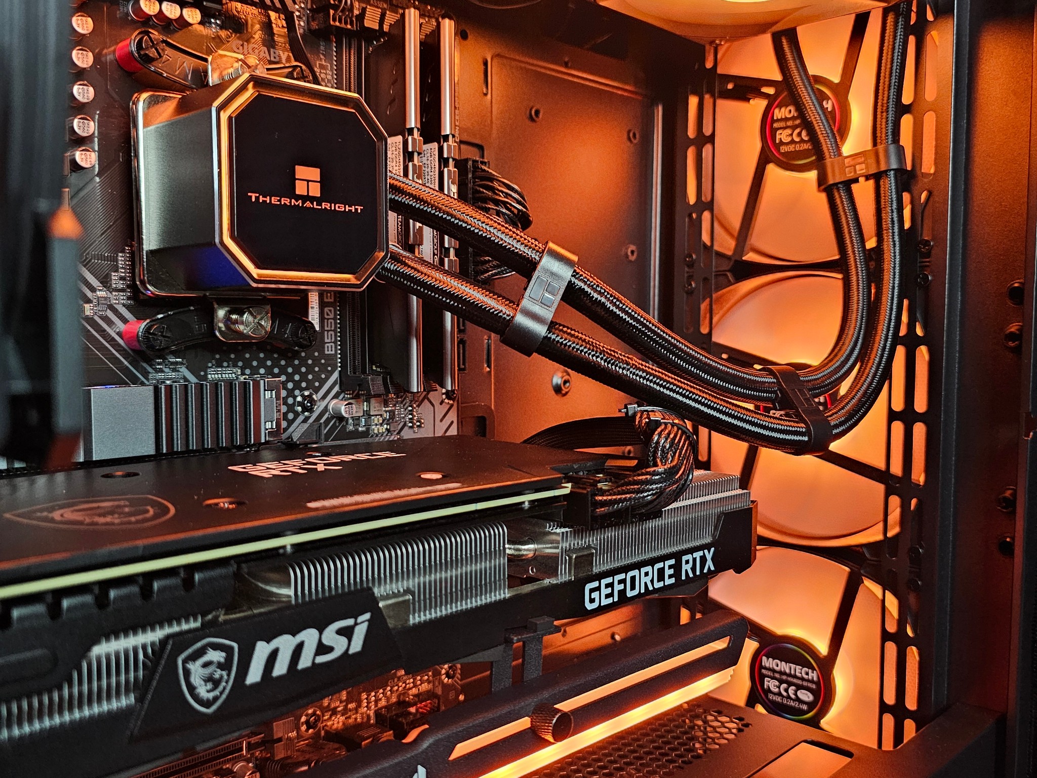 903 Lightup! Ryzen 7 3700X | RTX 3070 | 16GB DDR4 | 1TB SSD | Windows 11 | Gaming PC