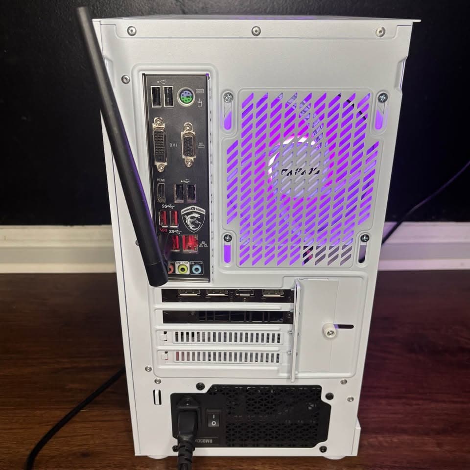 White Gaming PC (RTX 2070 Super 8GB + AMD Ryzen 5 5500 + 16GB DDR4 + SSD)