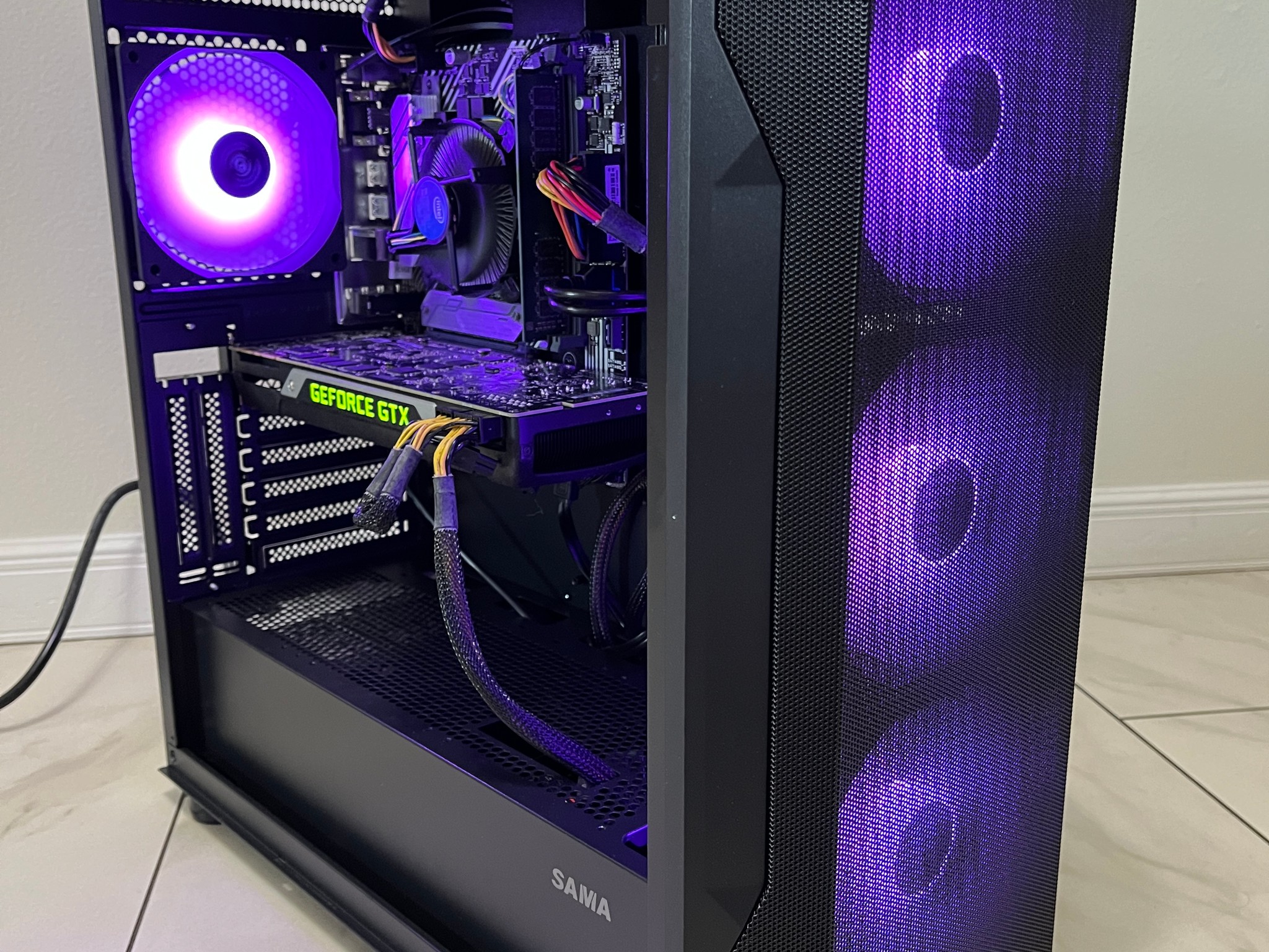 NVIDIA GTX TITAN X 12GB, Intel Core i3-10100, 16GB RAM, 1TB