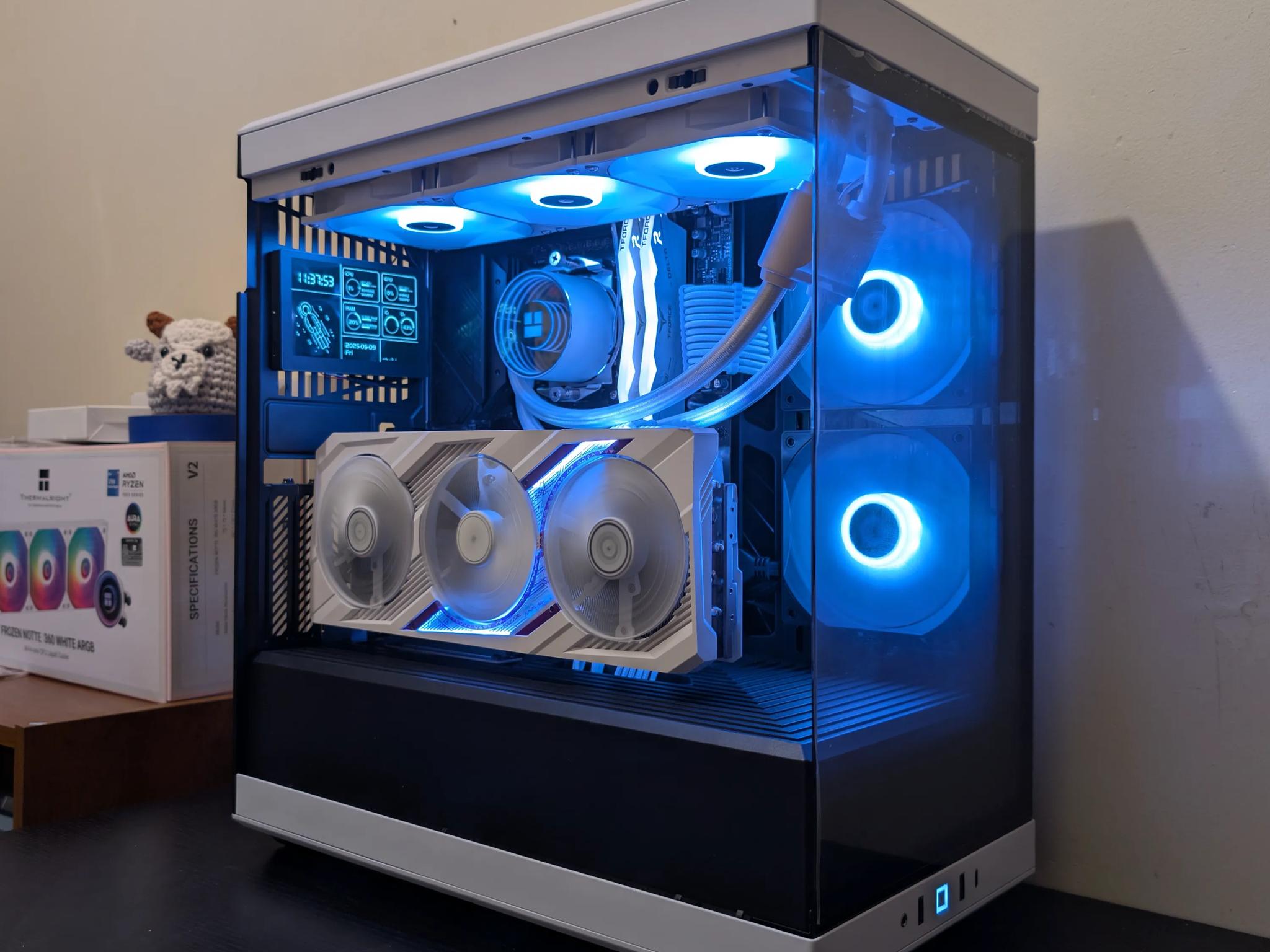 🔥🐼 1440p/4K Gaming Beast | RX 7900XT | Ryzen 9 7900X | 2TB SSD | 32GB RAM | WiFi 6 & Bluetooth 🐼🔥