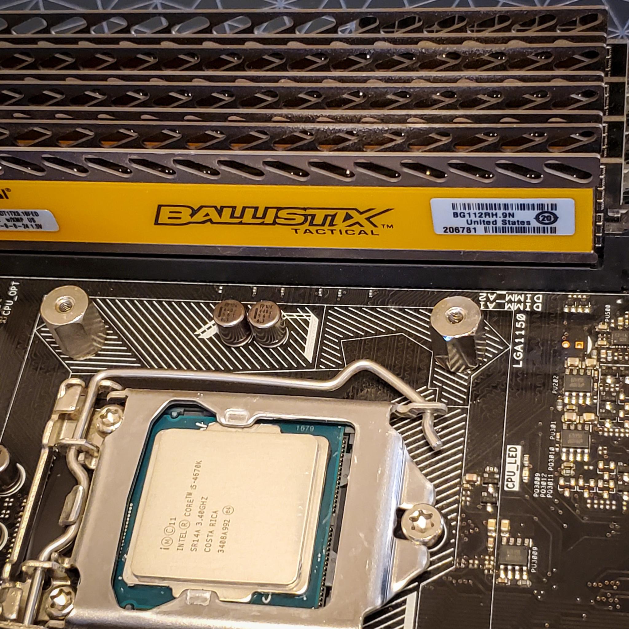 i5-4670K, Asus Z97-PRO, 32GB DDR3, Coolermaster Hyper 212