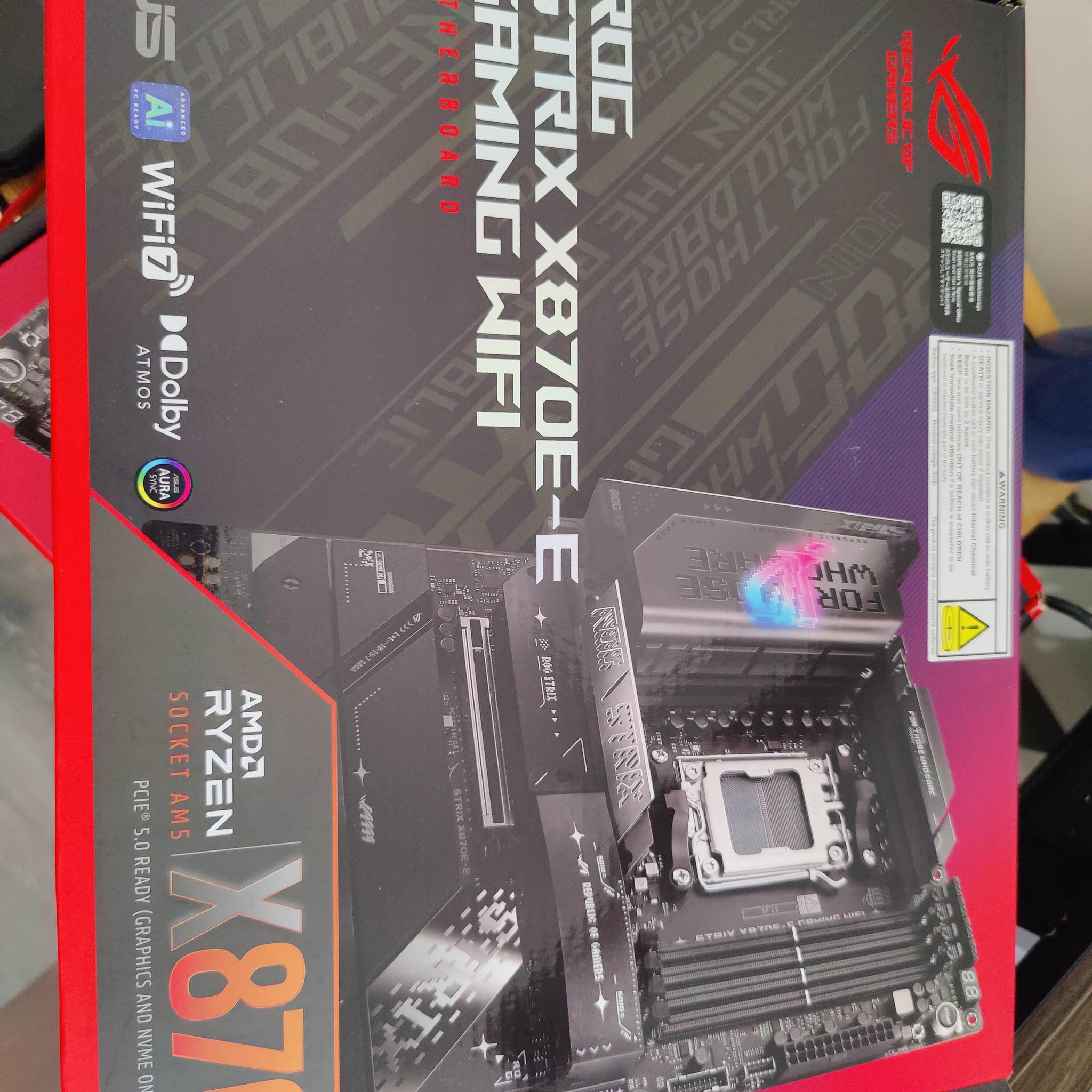 BNIB Asus Strix X870E-E