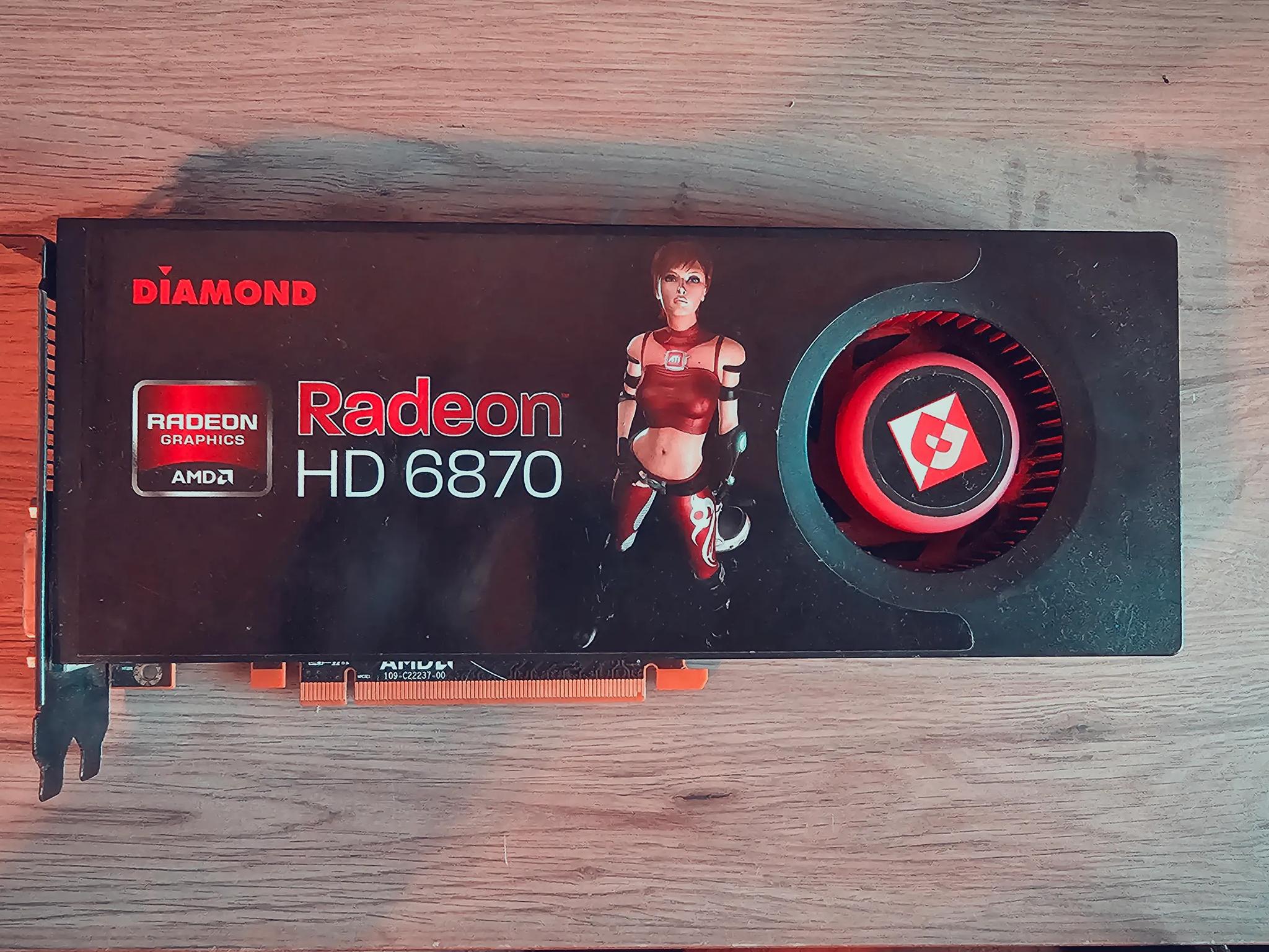 HD 6870 Radeon