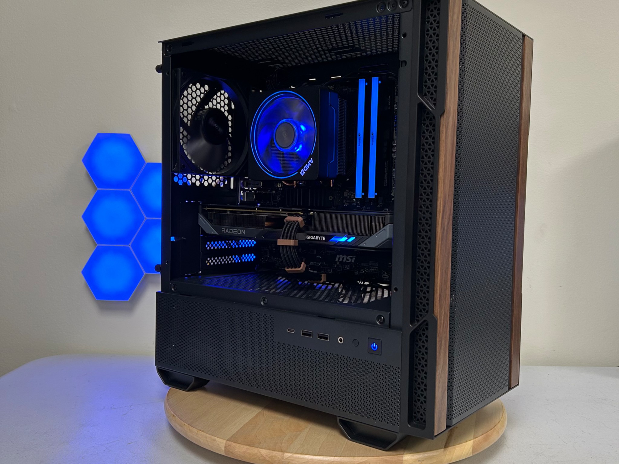 🌳 "Cypress Blaze" - Ryzen 7 5800 XT - RX 9060 XT 16GB - 32 GB - 1TB