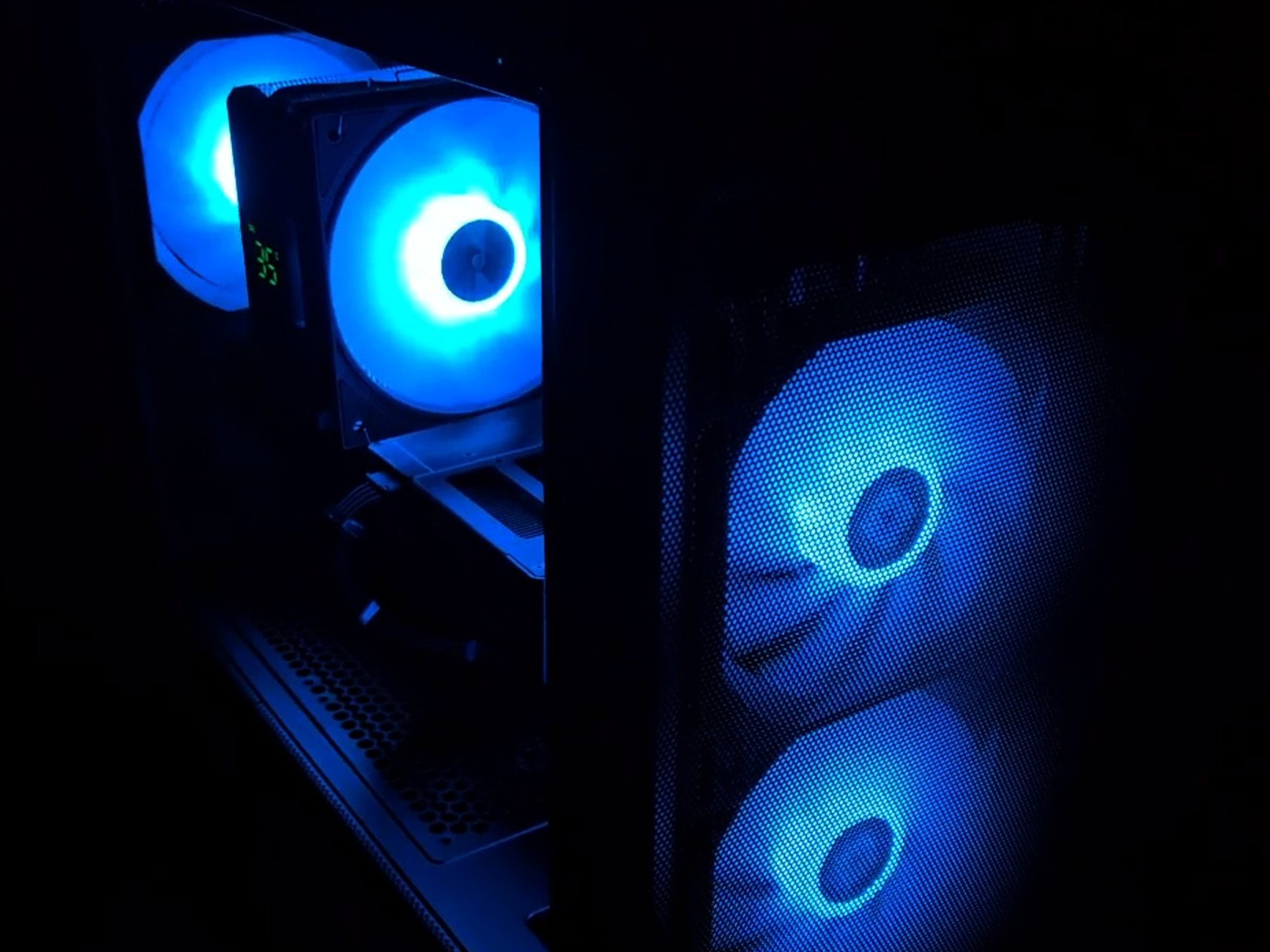 Gaming PC - Ryzen 5 7600X - RTX 5060 - 32GB DDR5 6000MTs - 1TB Gen4 NVMe (6000MBs) - Windows 11 Pro