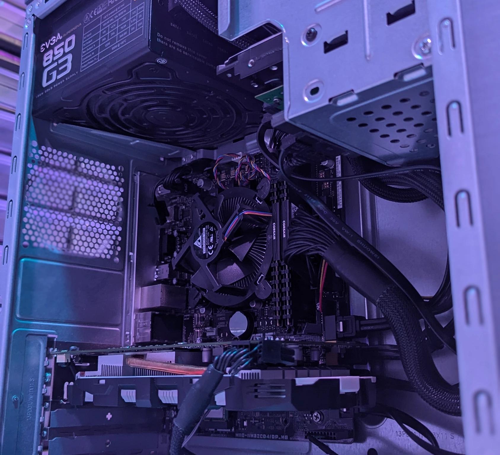 ASUS M32CD Series | Intel i5 6400 | MSI GTX GeForce 1060 | 16GB DDR4 Corsair | 1TB HDD & 240GB SSD