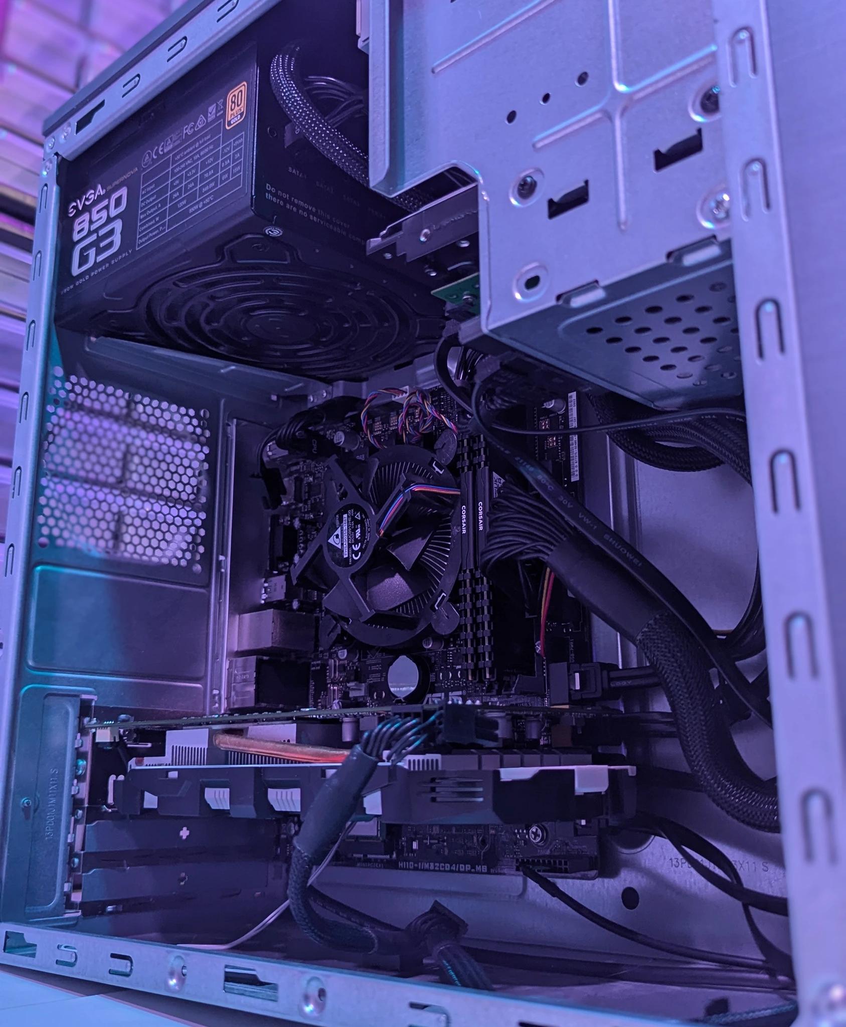 ASUS M32CD Series | Intel i5 6400 | MSI GTX GeForce 1060 | 16GB DDR4 Corsair | 1TB HDD & 240GB SSD