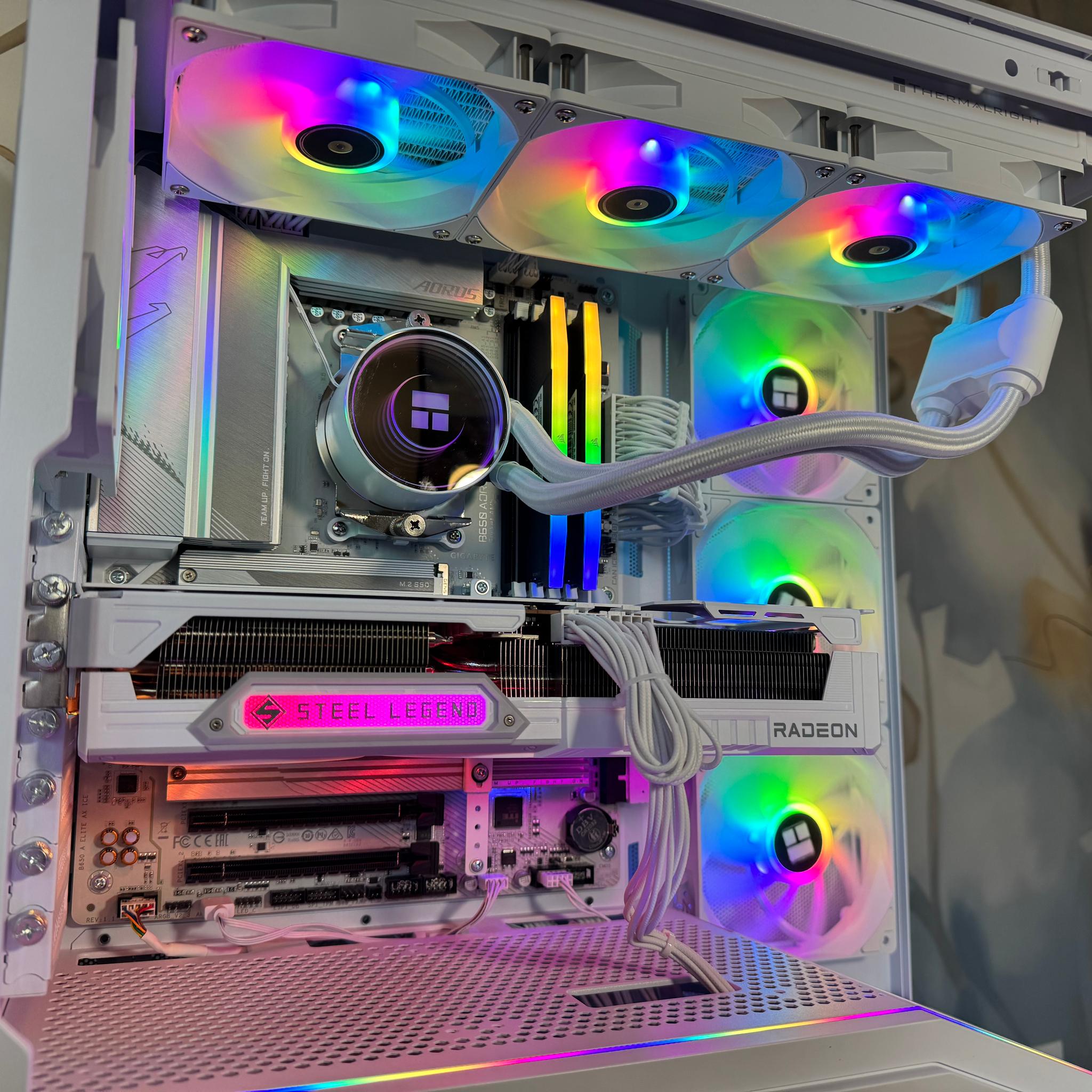 Elite All-White Gaming PC | Ryzen 7 7700X | ASRock RX 9070 XT 16GB | 32GB DDR5-6000 | 2TB SSD