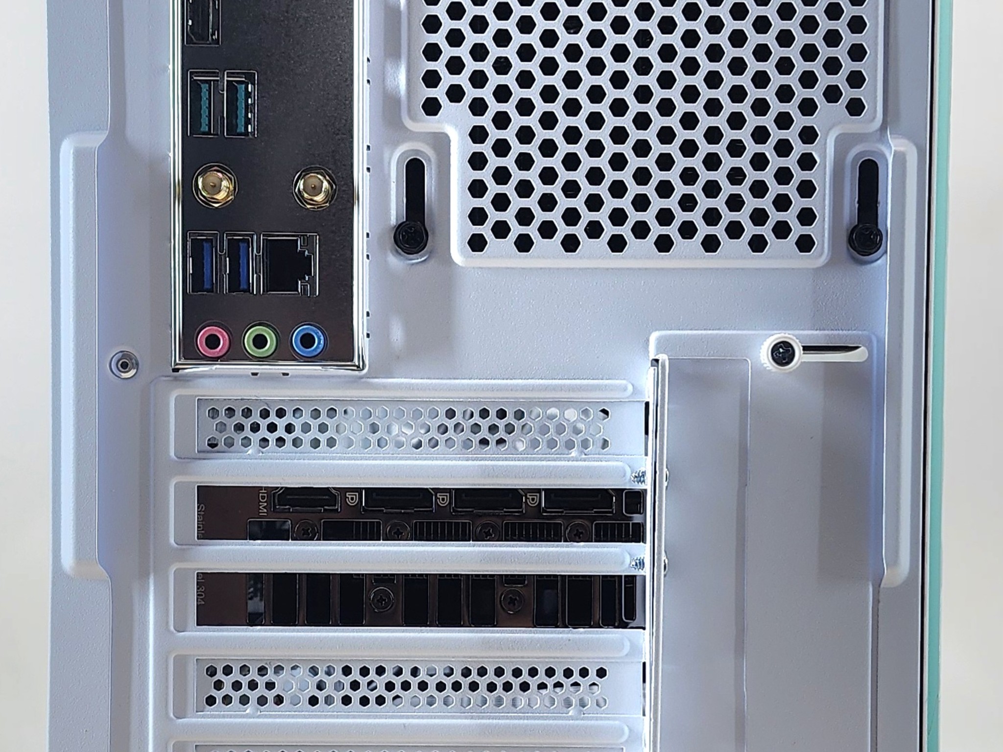 Gaming PC Ryzen 7 5700X 16GB RAM 240GB SSD + 500GB HDD RTX 3060 Ti 8GB Win11 PC