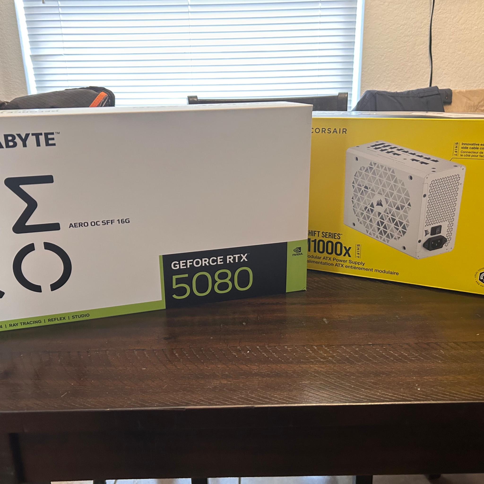 RTX 5080 AERO SFF White OC edition W/ RM1000X Corsair Power Supply White