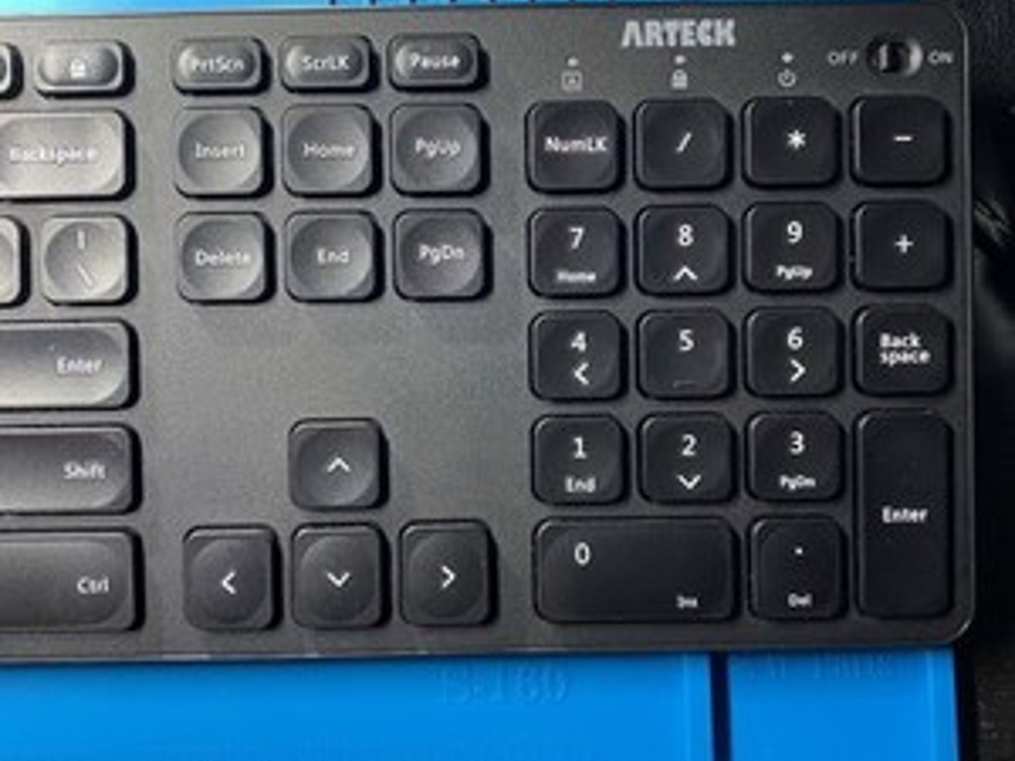 ARTECK HW305-3 Wireless Full-Size Keyboard Black QWERTY