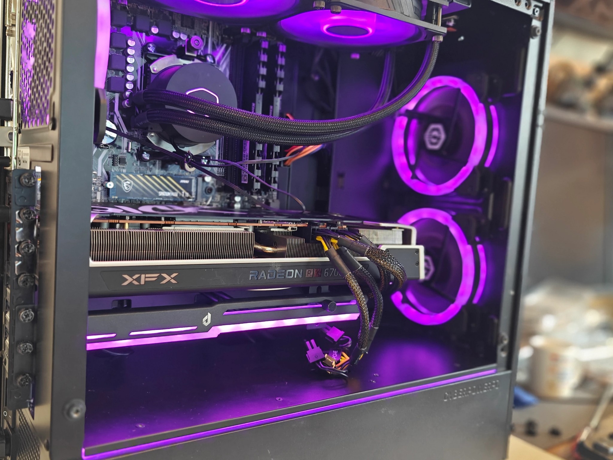 Lightning Recharged ⚡🕶️🏷️ | Ryzen 7 5700X3D | Radeon RX 6700 XT | 32GB DDR4 RAM | 1TB NVMe SSD