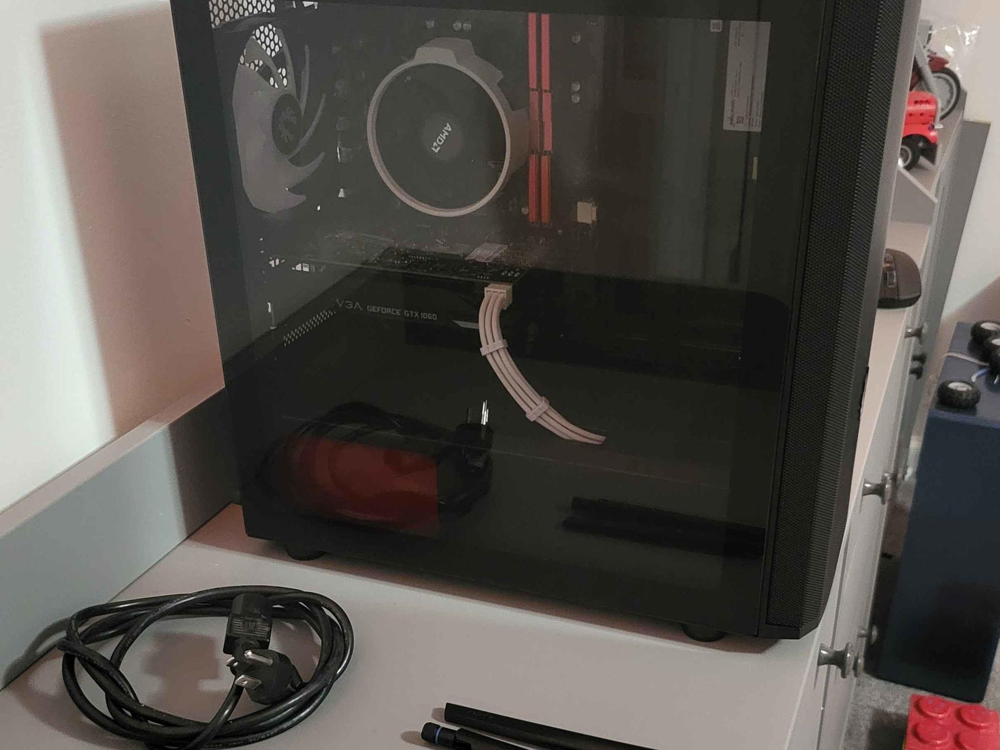 Red, White and Black E-Sports Machine! Ryzen 5*, GTX 1060 6GB, 16GB, 1TB Total Storage, Wi-Fi + BT