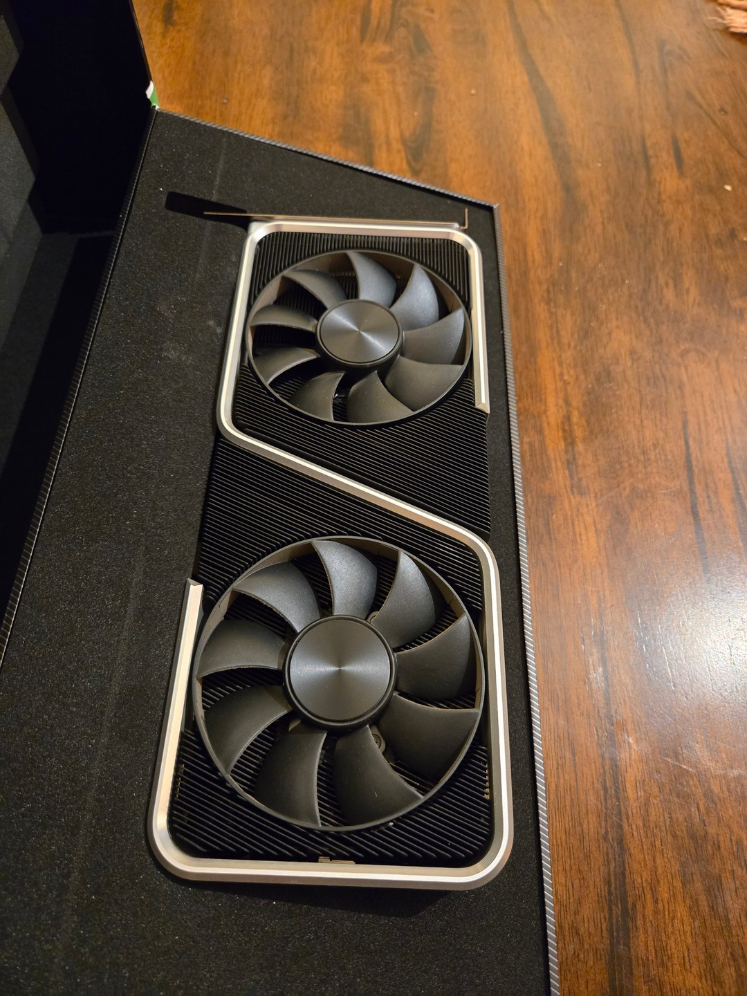 NVIDIA Founders Edition GeForce RTX 3060 Ti | Jawa