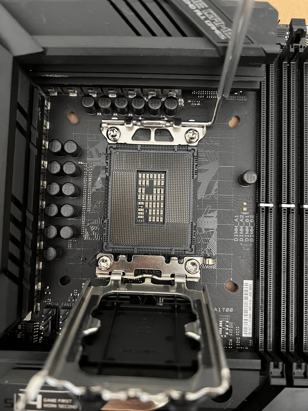 ASUS ROG Strix Z690-E Gaming Wi-Fi DDR5