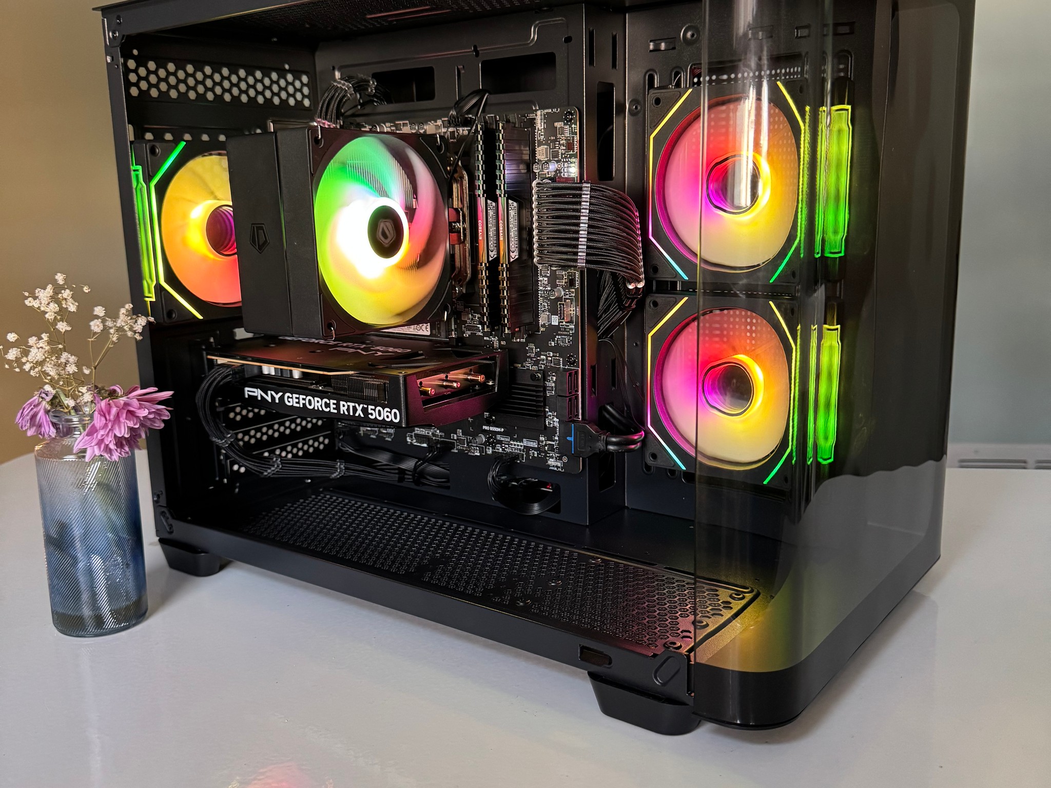 Black Gaming PC - 5060 8GB  - Ryzen 5 5600G  - 16GBs ram - 512GB Nvme