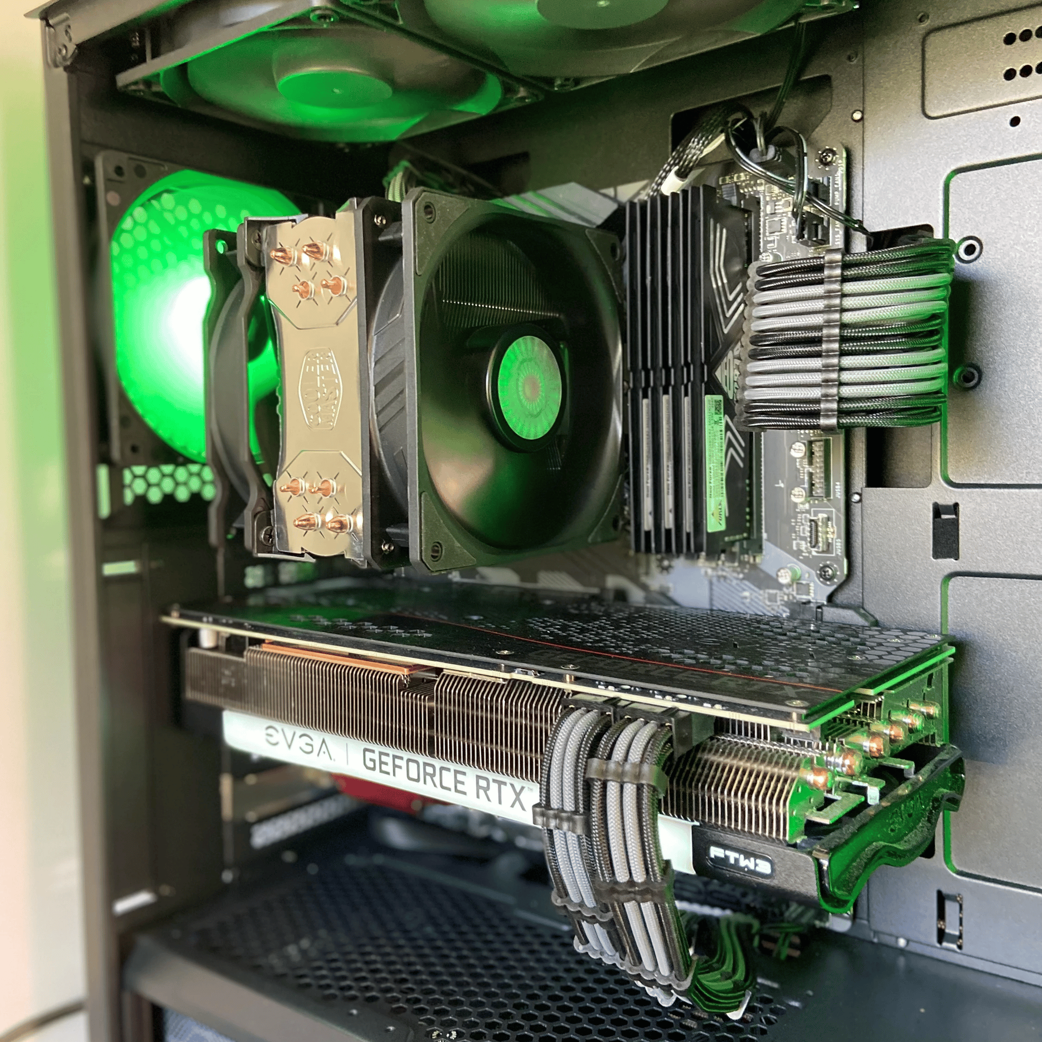 Powerful Gaming/Streaming PC! Core i5-10600K || RTX 3070 || 32GB RAM || 1TB NVMe SSD