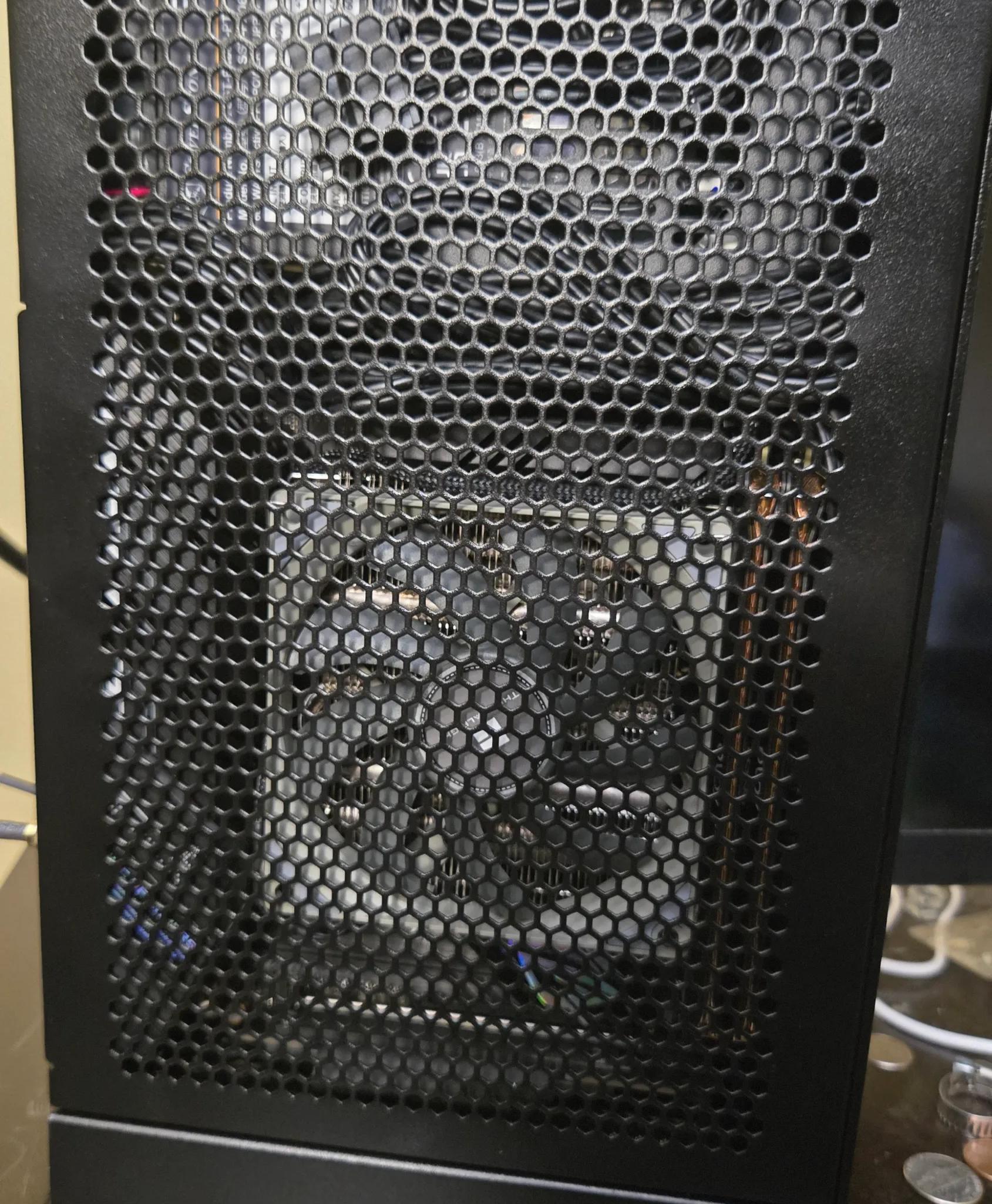 Compact Powerhouse ITX Gaming PC – i3-14100K | RX 6800 | DDR5