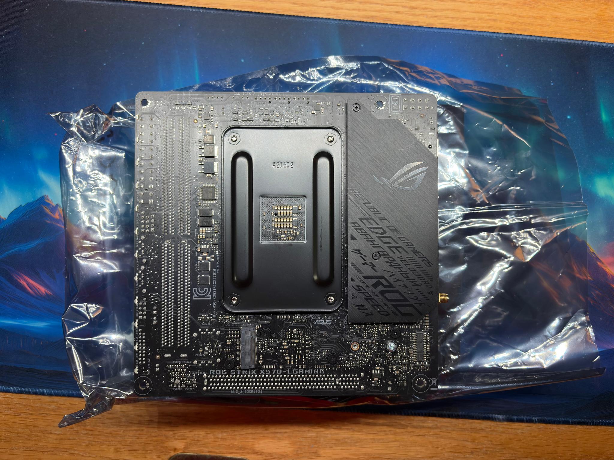 ASUS ROG Strix X570-I Gaming, X570 Mini-ITX Gaming Motherboard