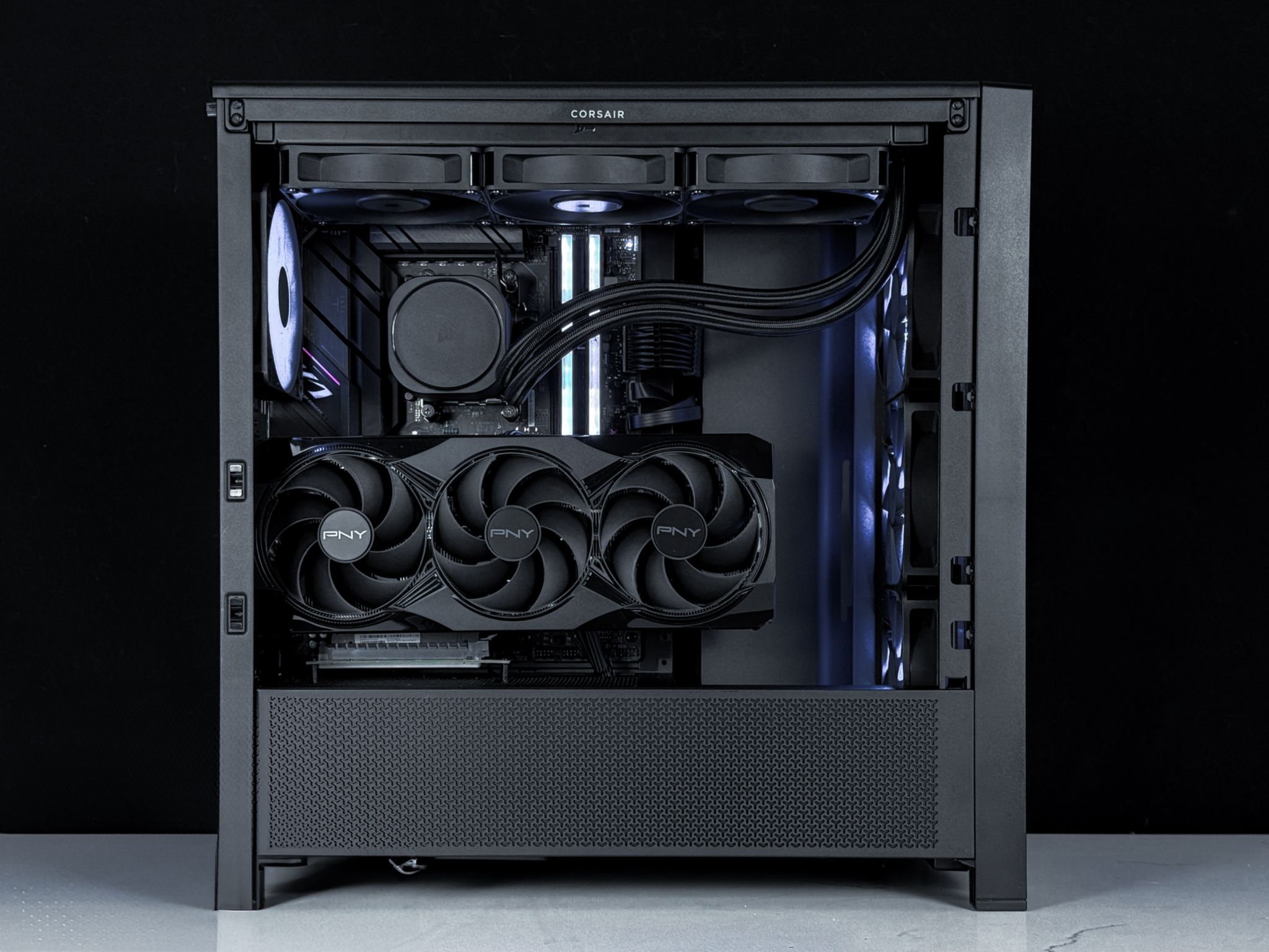 Phantom | Highend 4K Gaming & Productivity PC | Ryzen 7 9800X3D | RTX 5080 | 64GB RAM | 2TB SSD