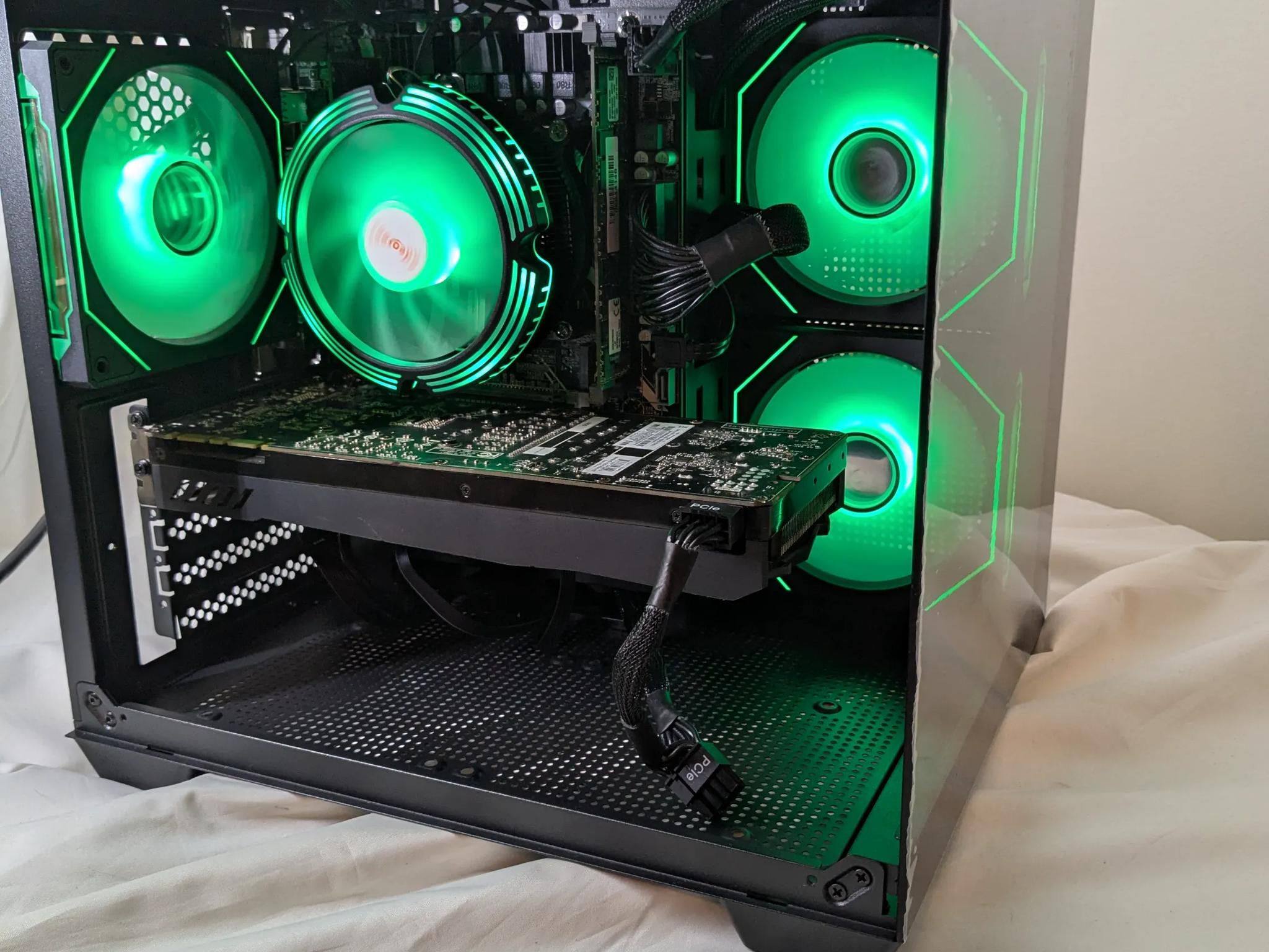 GTX 1080 | 14 cores 28 threads | 32 GB RAM | Windows 11 home