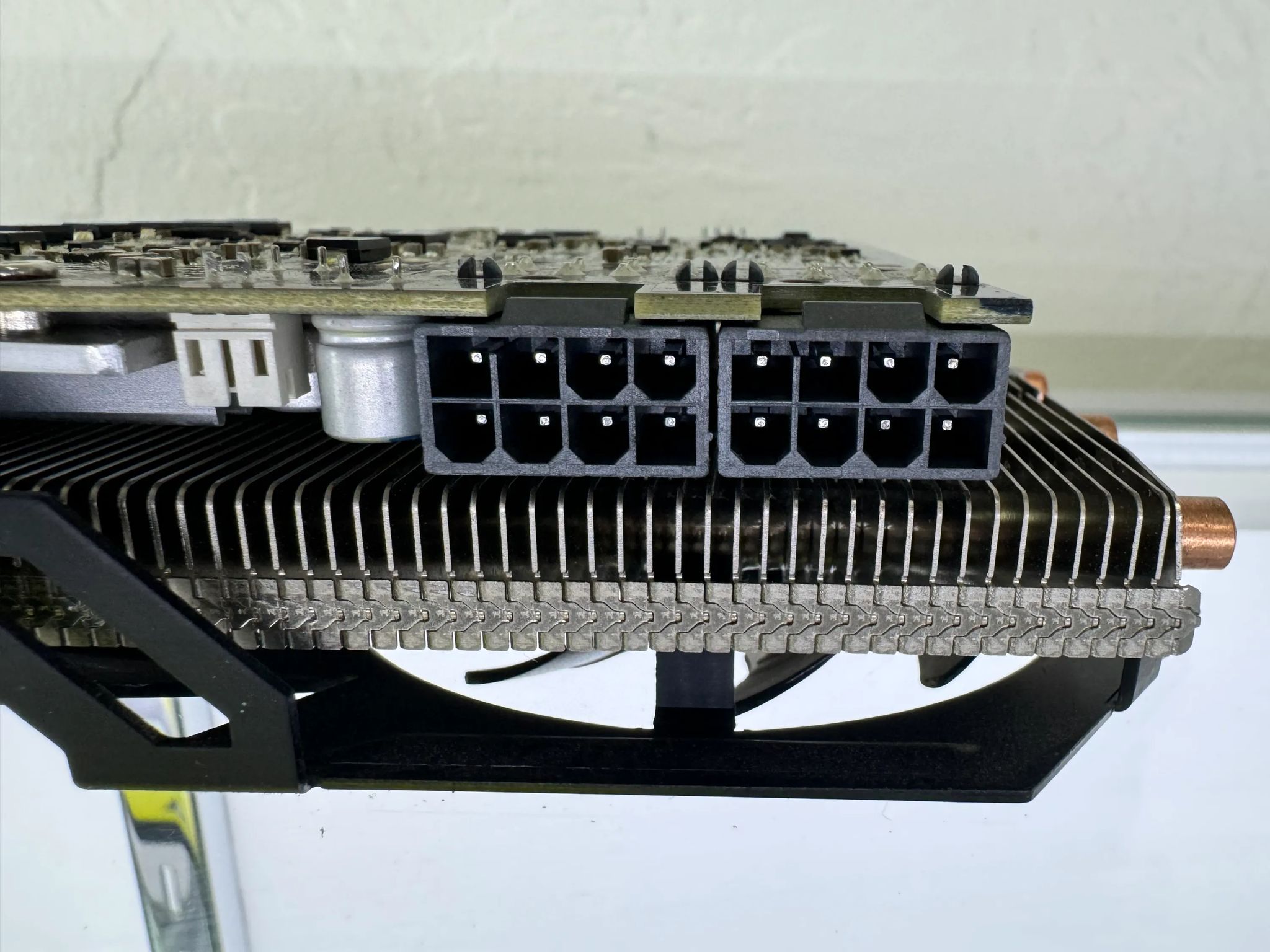 GIGABYTE GeForce GTX 980 WINDFORCE 3X OC EDITION 4GB Graphics Card (Refurbished)