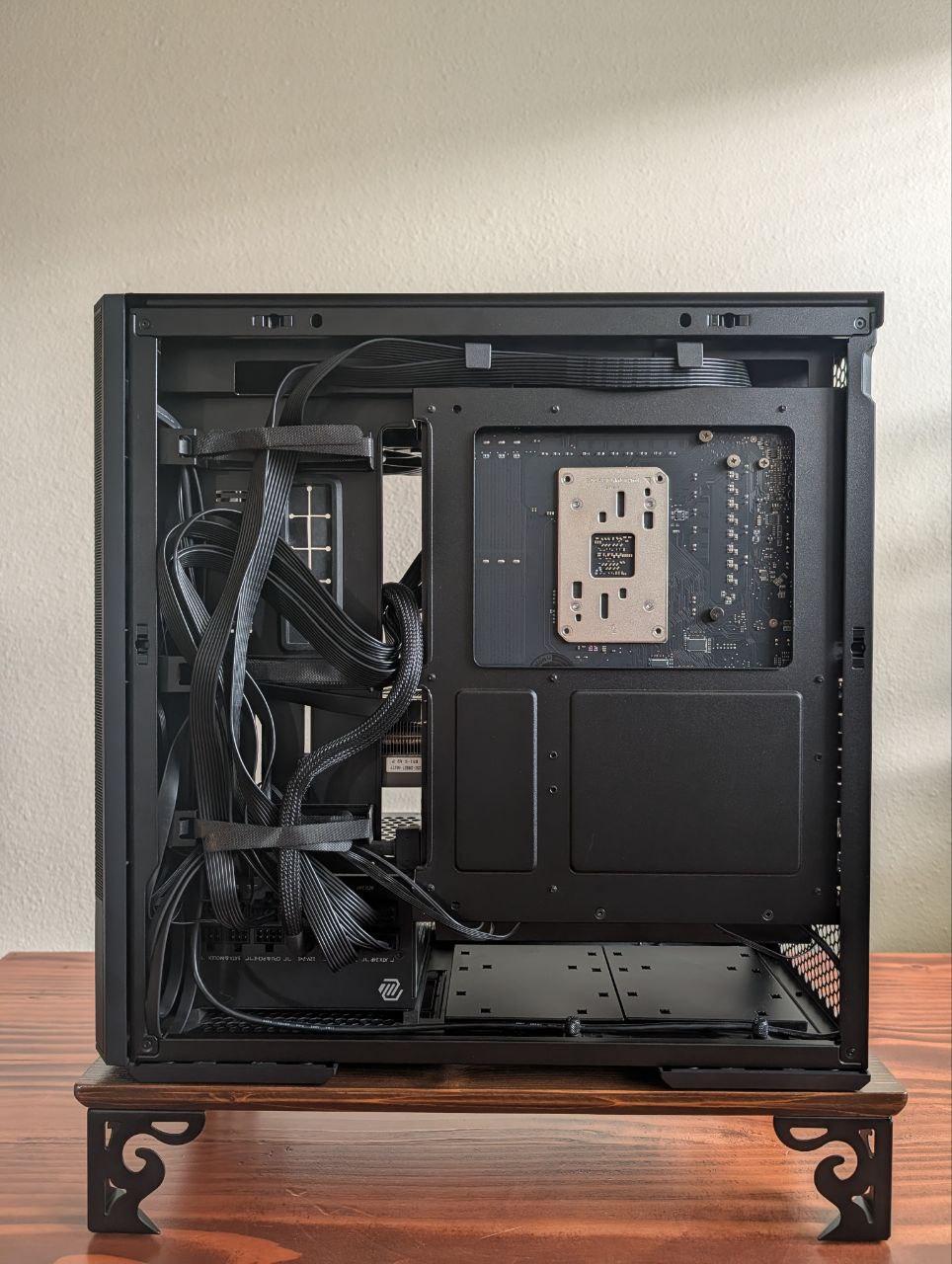 PC: 5080, 9950X3D, DDR5 32GB, 2TB SSD, AIO