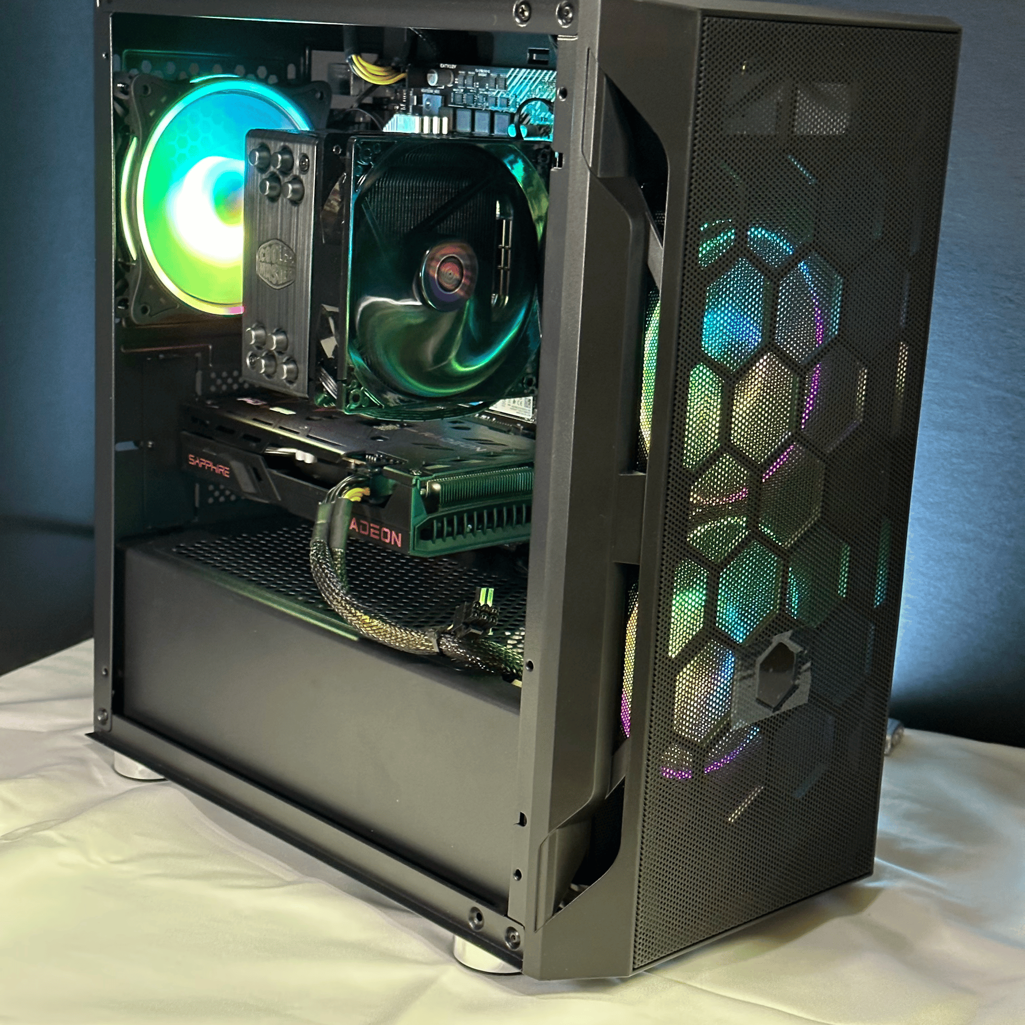 "Lazarus 3900 Delta RGB" Ryzen 9 3900X 12C @ 3.8GHz 16GB DDR4-3200 Radeon RX 6600 500GB M.2 1TB HDD