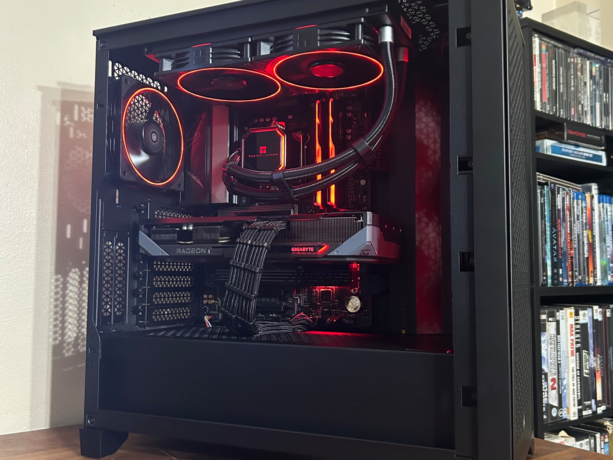 RX 9070 16GB | Ryzen 7 7700X | 32GB DDR5 6000 MT/s | 1TB SSD | The Shadow Operator RX