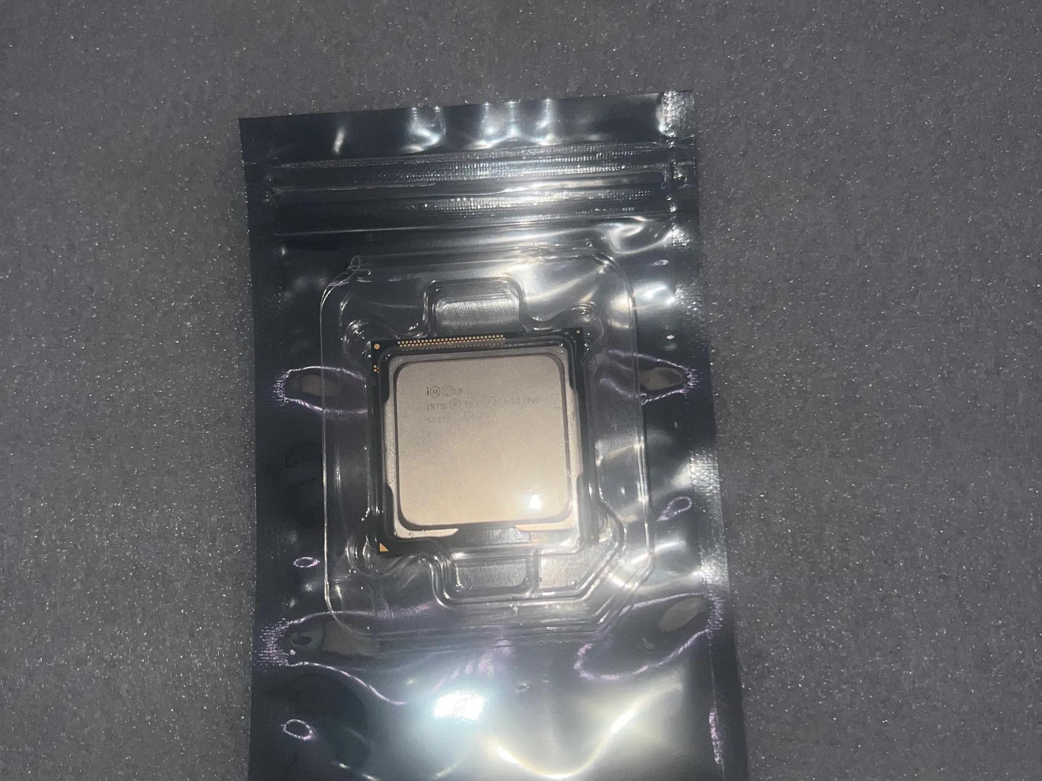 Intel Xeon E3-1240 v2