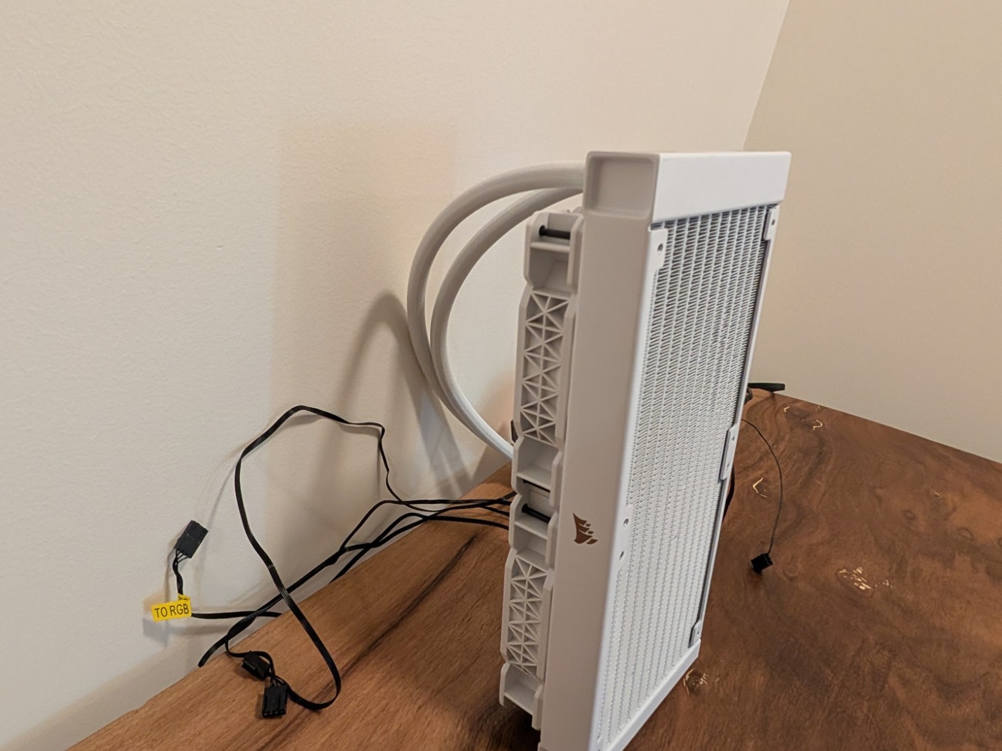 CORSAIR iCUE H100i Elite CAPELLIX 240mm AIO Liquid CPU Cooler - Excellent Condition