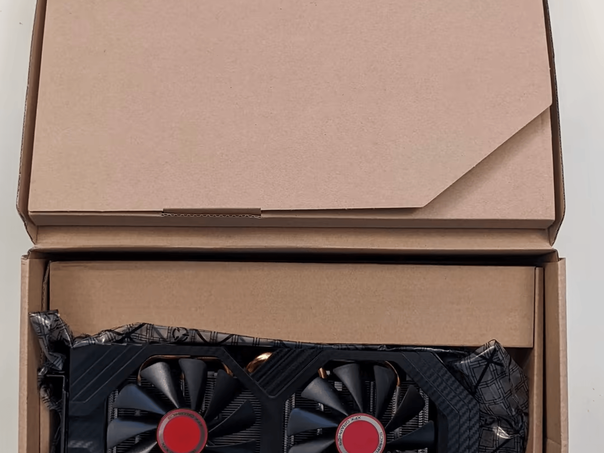 XFX Radeon RX 580 GTS XXX Edition 1386MHz OC+, 8GB GDDR5, 3xDP HDMI DVI (RX-580P8DFD6)