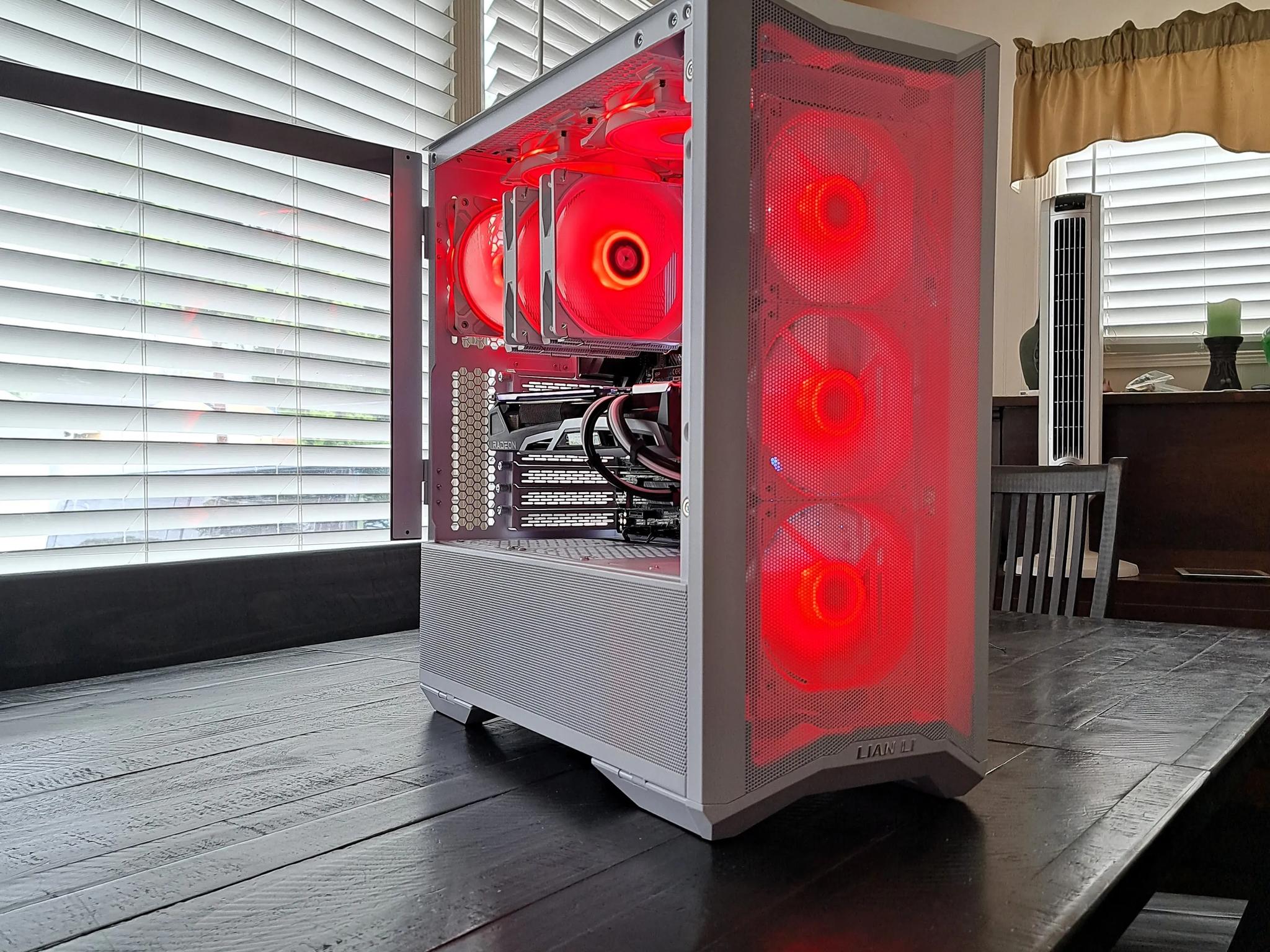 |🍪The Oreo🍪| Mid-High End Gaming PC