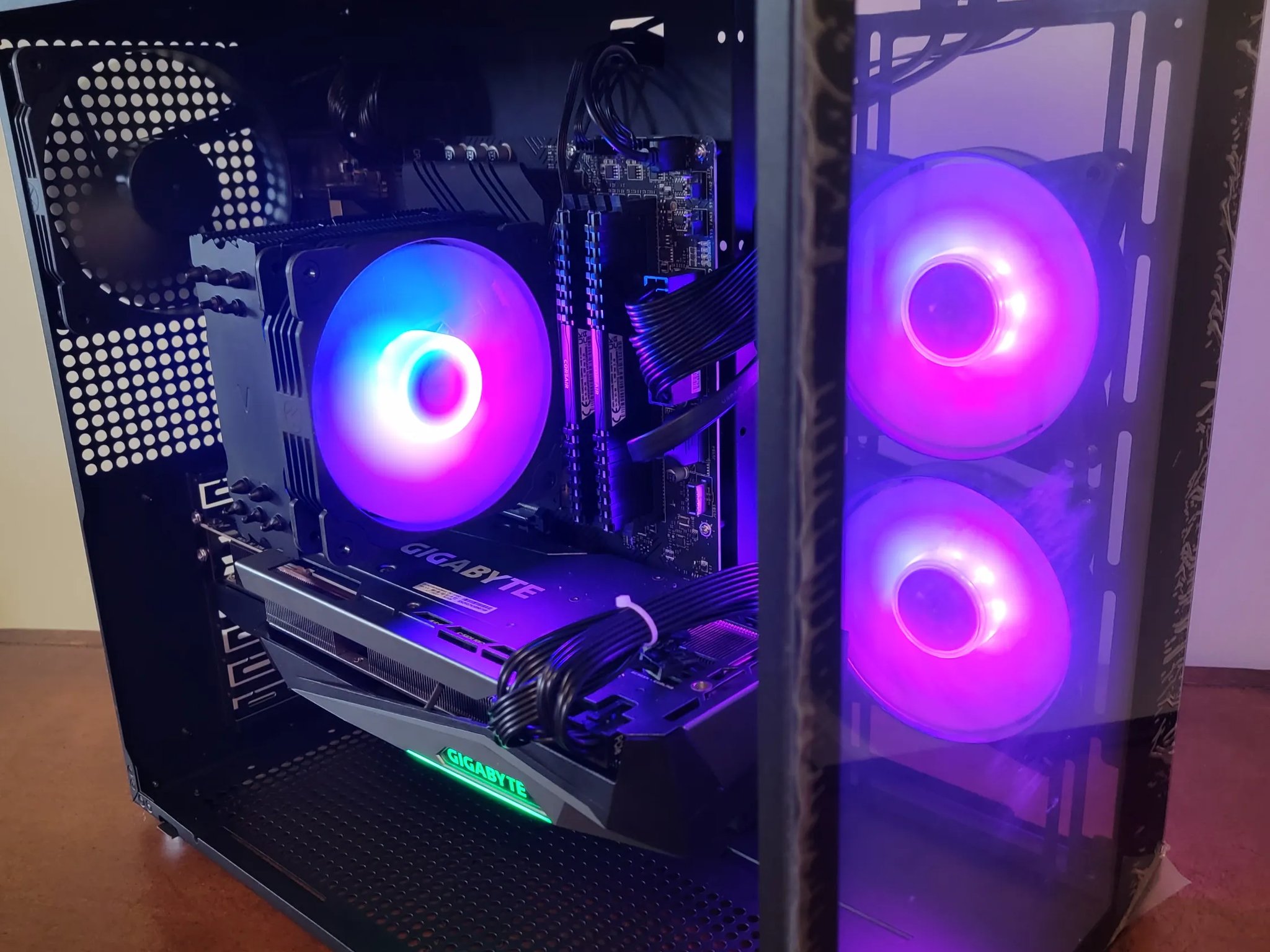 **Room To Grow| MSI Z690 i7 12700K| 32GB Ram| 3080**