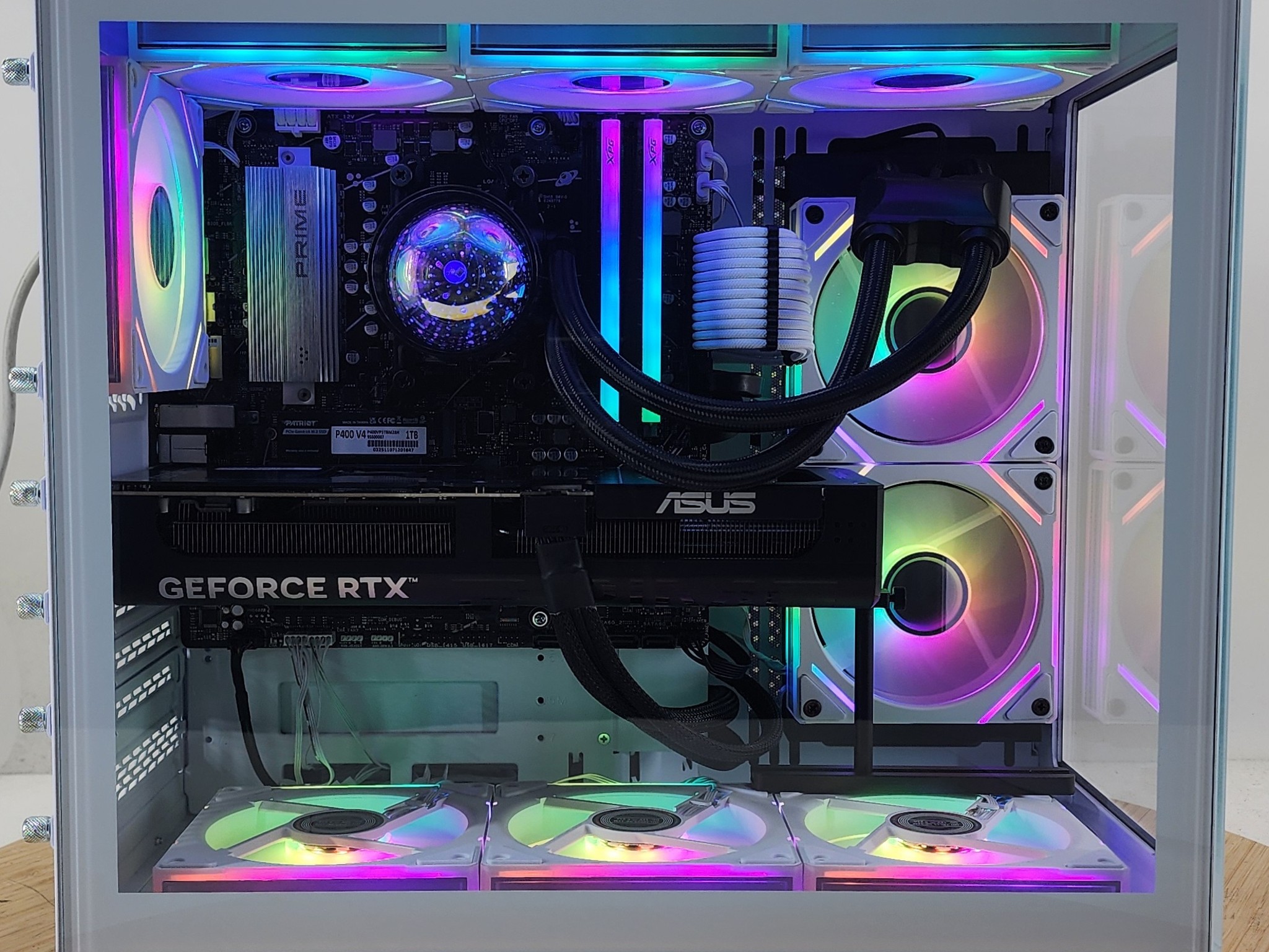Gaming PC Ryzen 7 9700X 32GB RAM 1TB SSD RTX 5070 12GB Windows 11 Computer