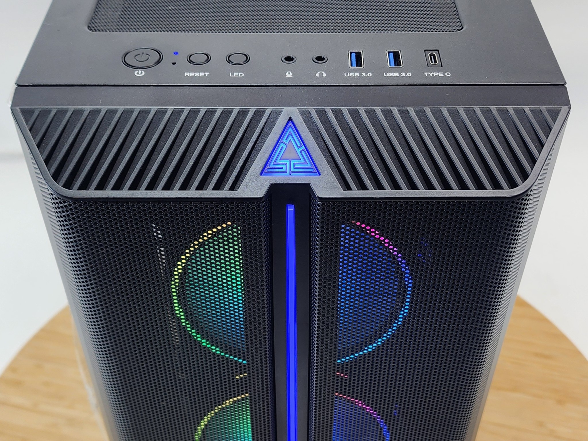 Gaming PC Ryzen 7 5700X3D 16GB RAM 1TB SSD RTX 4060 Ti 8GB Windows 11 PC