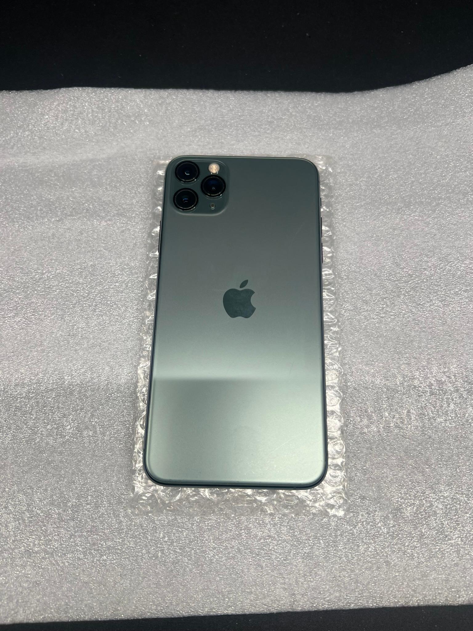 Apple iPhone 11 Pro Max – Unlocked – 64 GB – Midnight Green