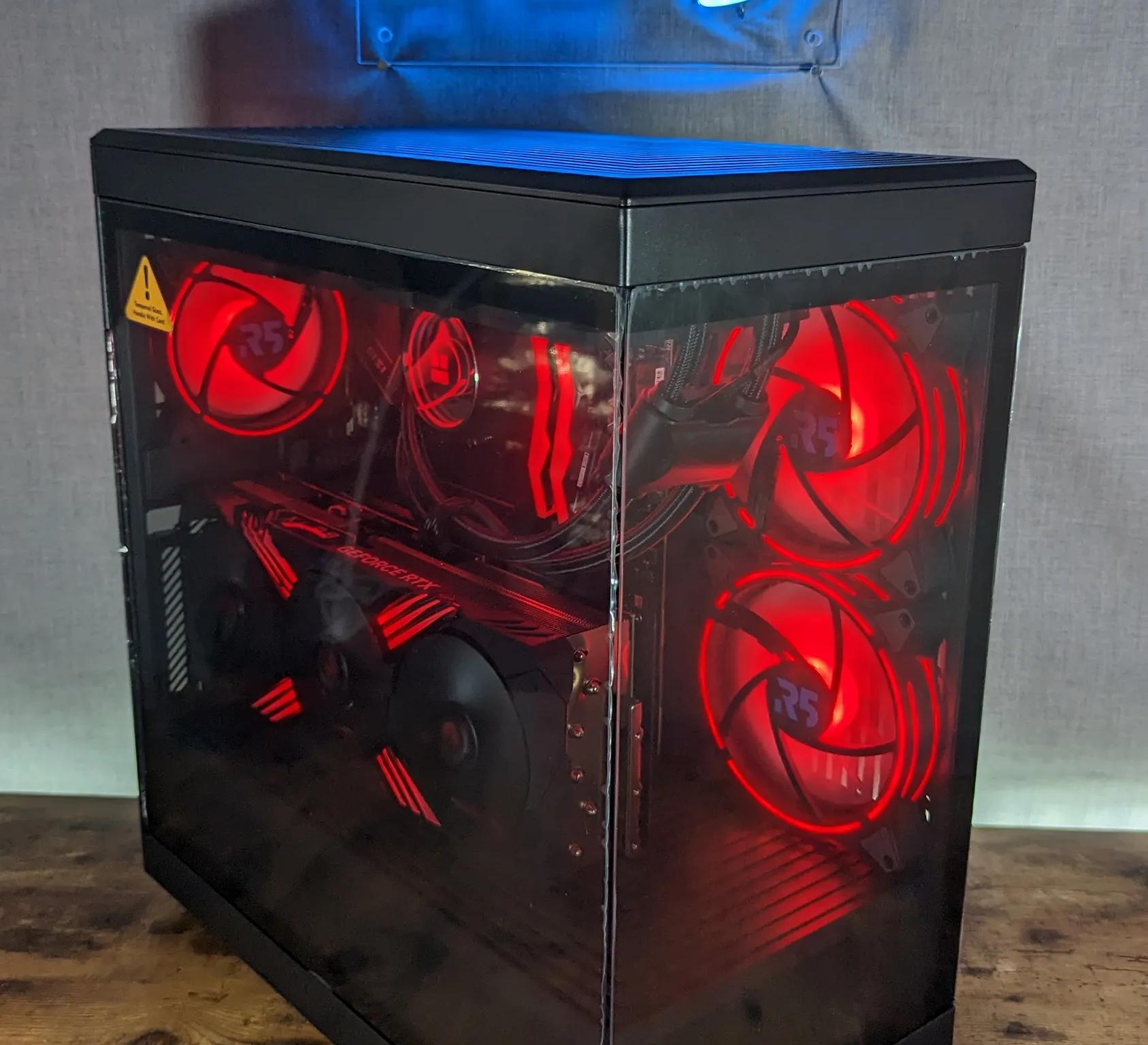 RTX 4080 // Ryzen 9 7950x // 32GB 6000Mhz DDR5 // 2TB Samsung 980 Pro // WiFi